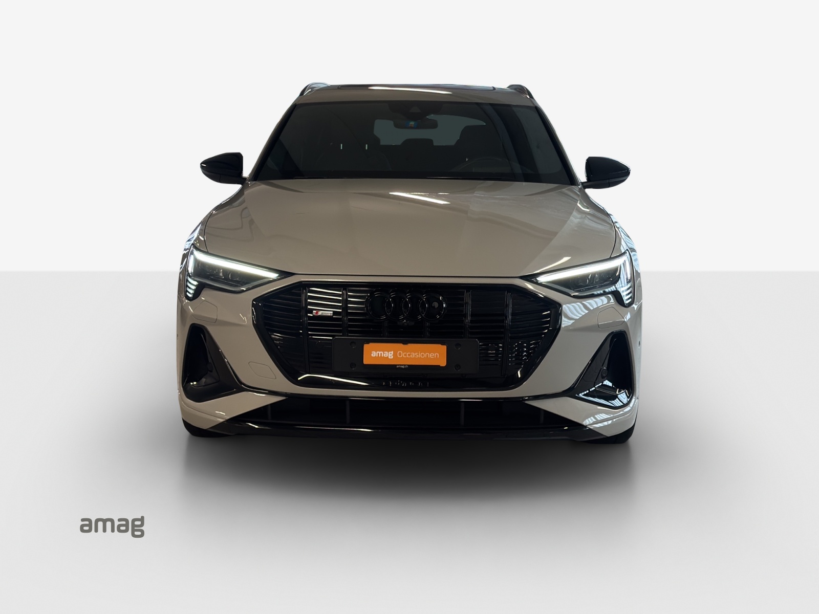 AUDI e-tron 55 S Line quattro-image-7