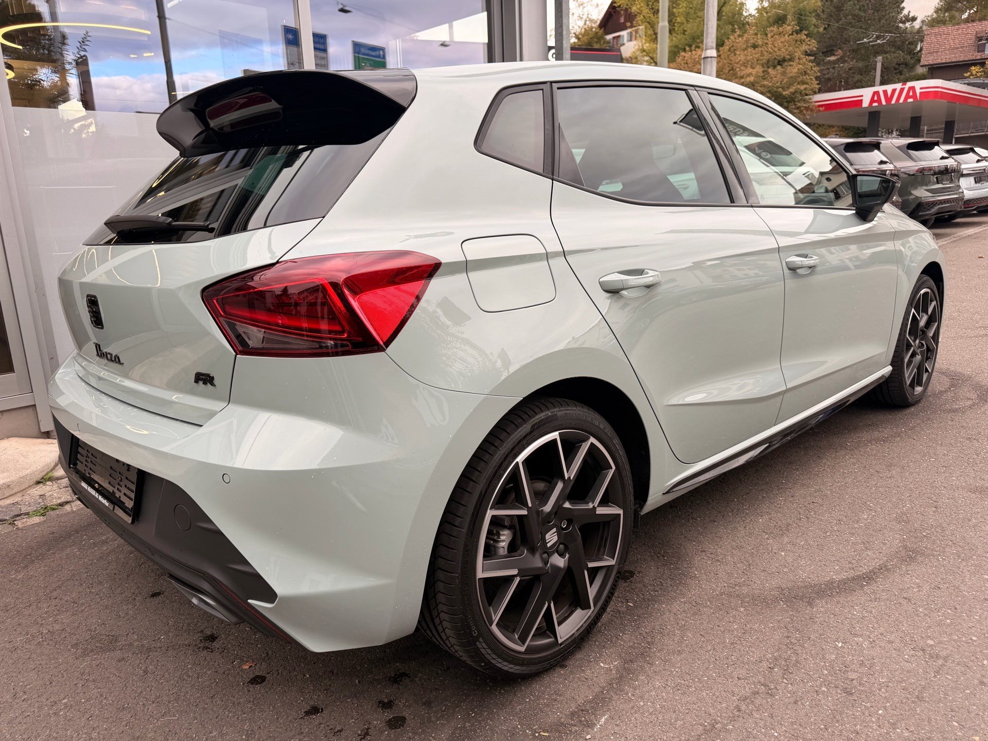 SEAT Ibiza 1.5 TSI 150 PS FR BACK EDITION *** UNIKAT IN ONIRIC LAKE GRAU ***-image-3