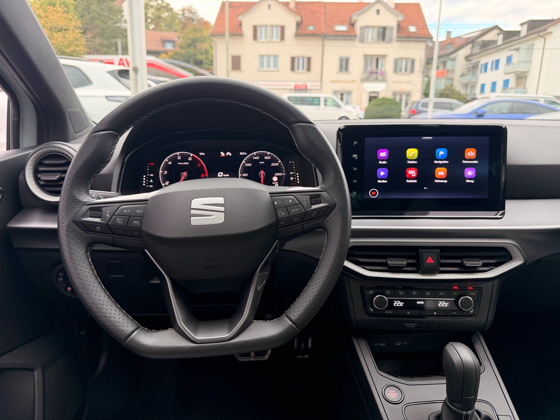 SEAT Ibiza 1.5 TSI 150 PS FR BACK EDITION *** UNIKAT IN ONIRIC LAKE GRAU ***-image-8