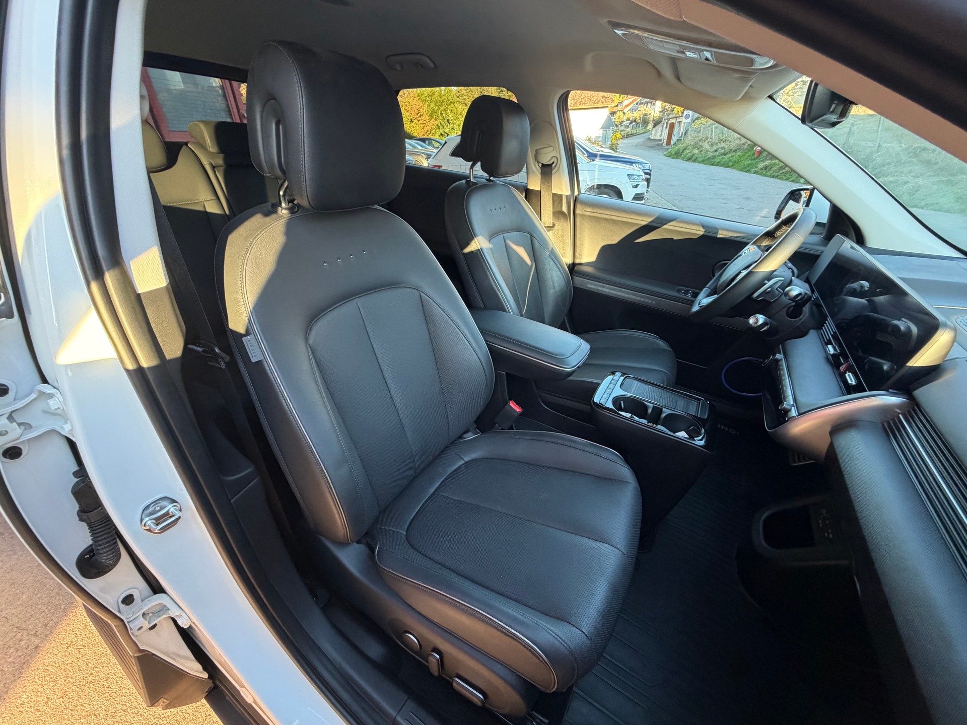 HYUNDAI Ioniq 5 77kWh Amplia 2WD Facelift / SoH 98%-image-10