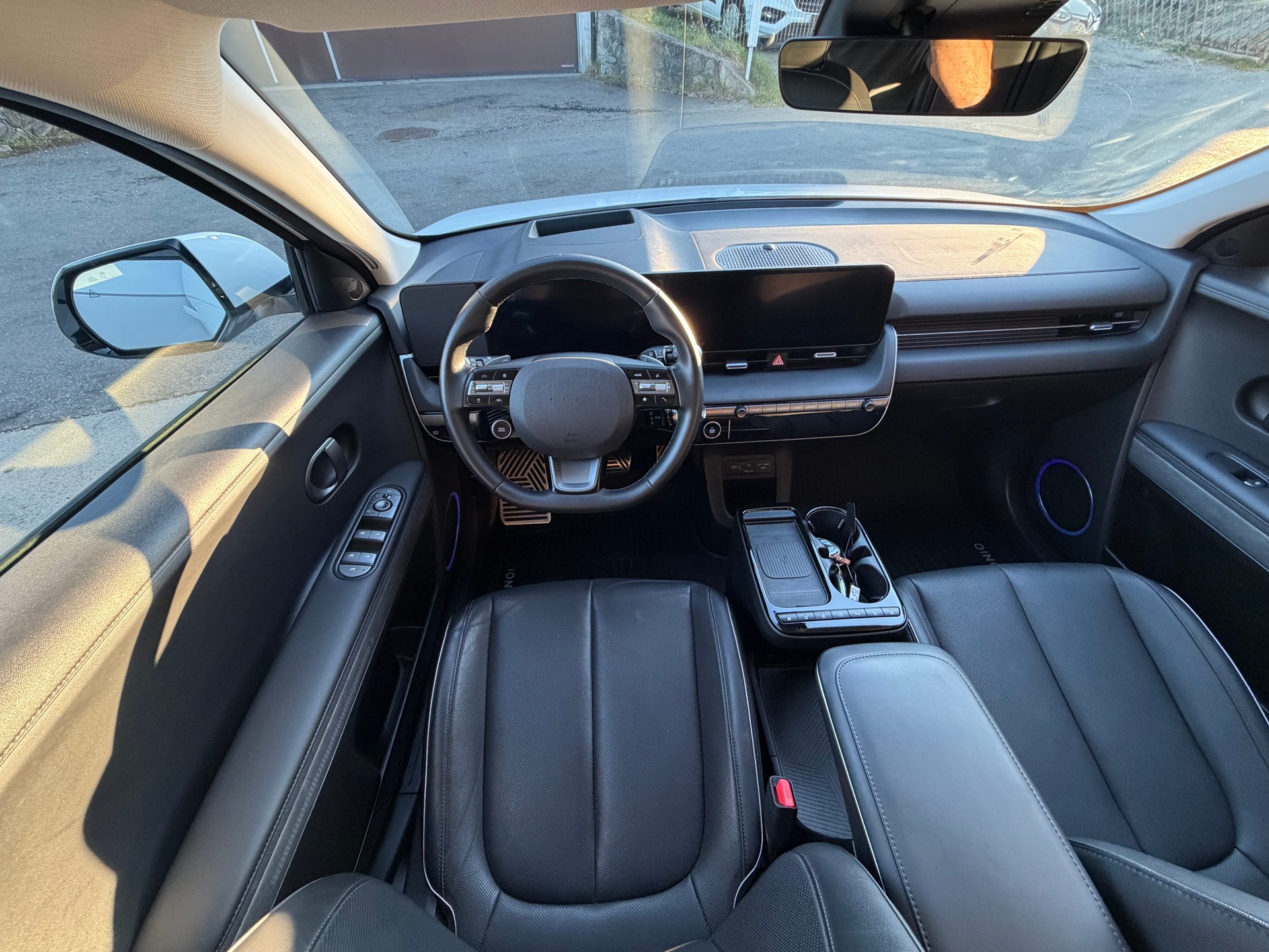 HYUNDAI Ioniq 5 77kWh Amplia 2WD Facelift / SoH 98%-image-16