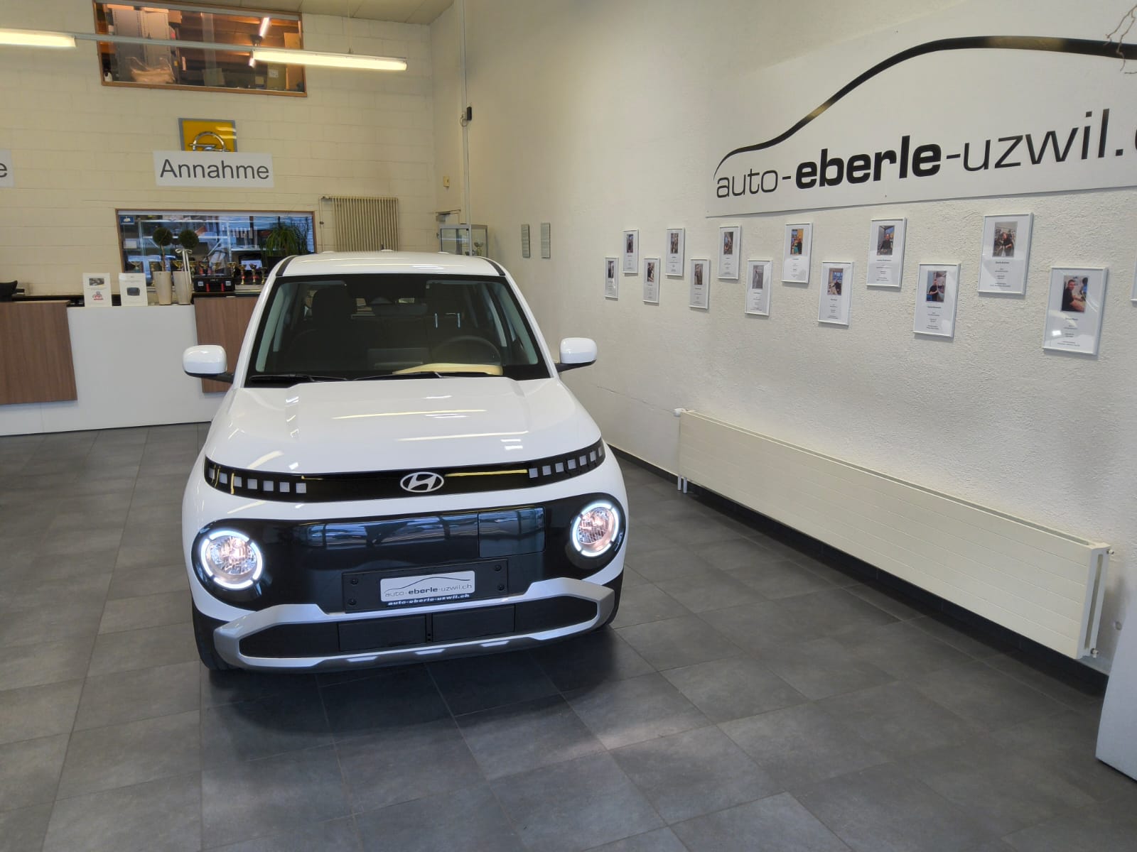 HYUNDAI Inster 42 kWh Electric Origo-showroom-element-1