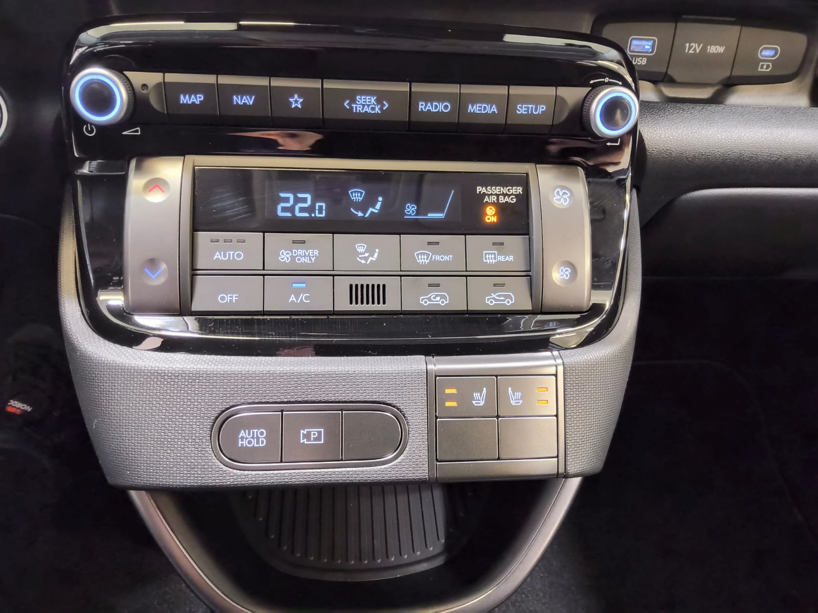 HYUNDAI Inster 42 kWh Electric Origo-image-12