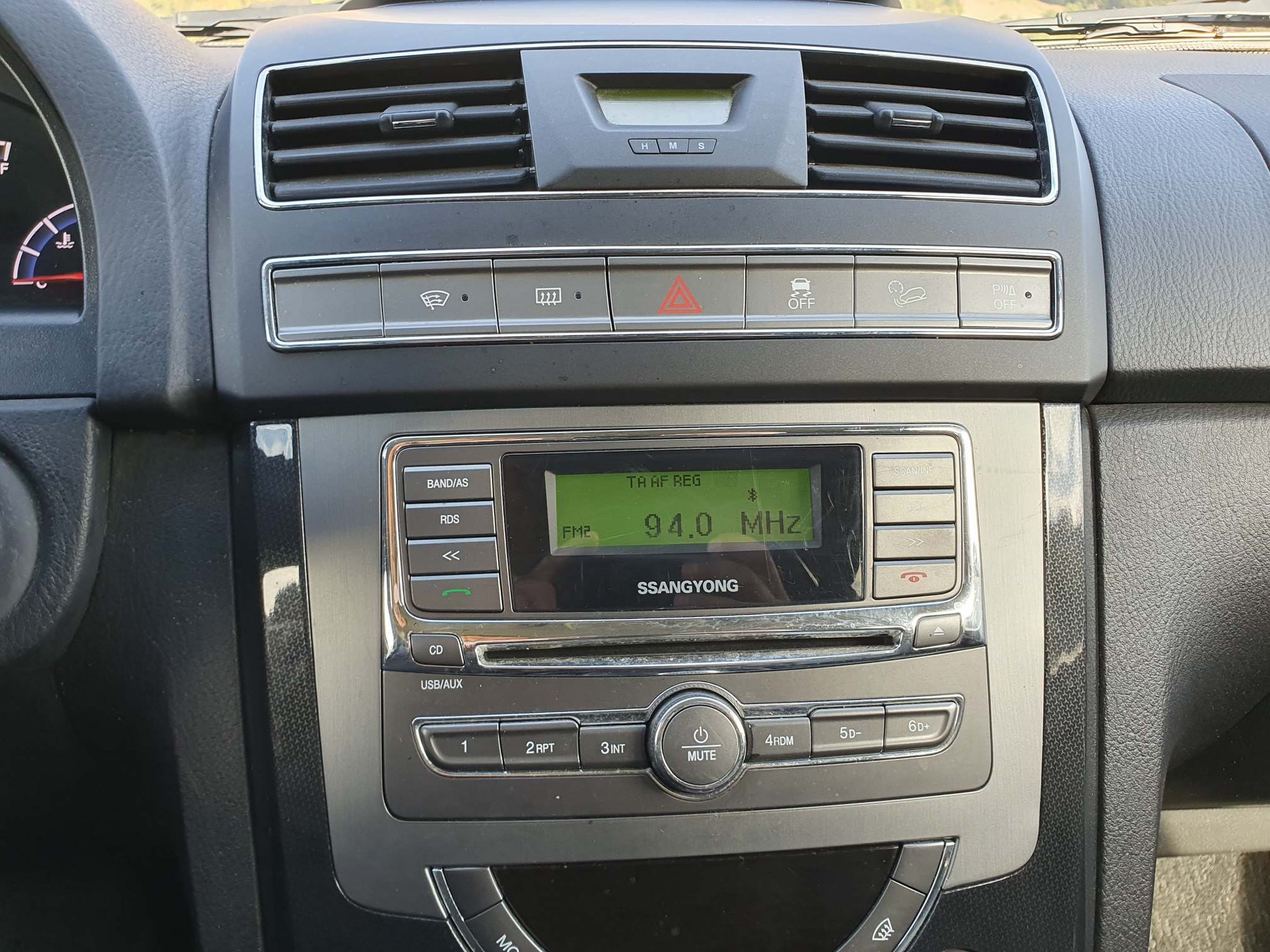 KGM-SsangYong Rexton W RX 220 e-XDi Sapphire-image-13