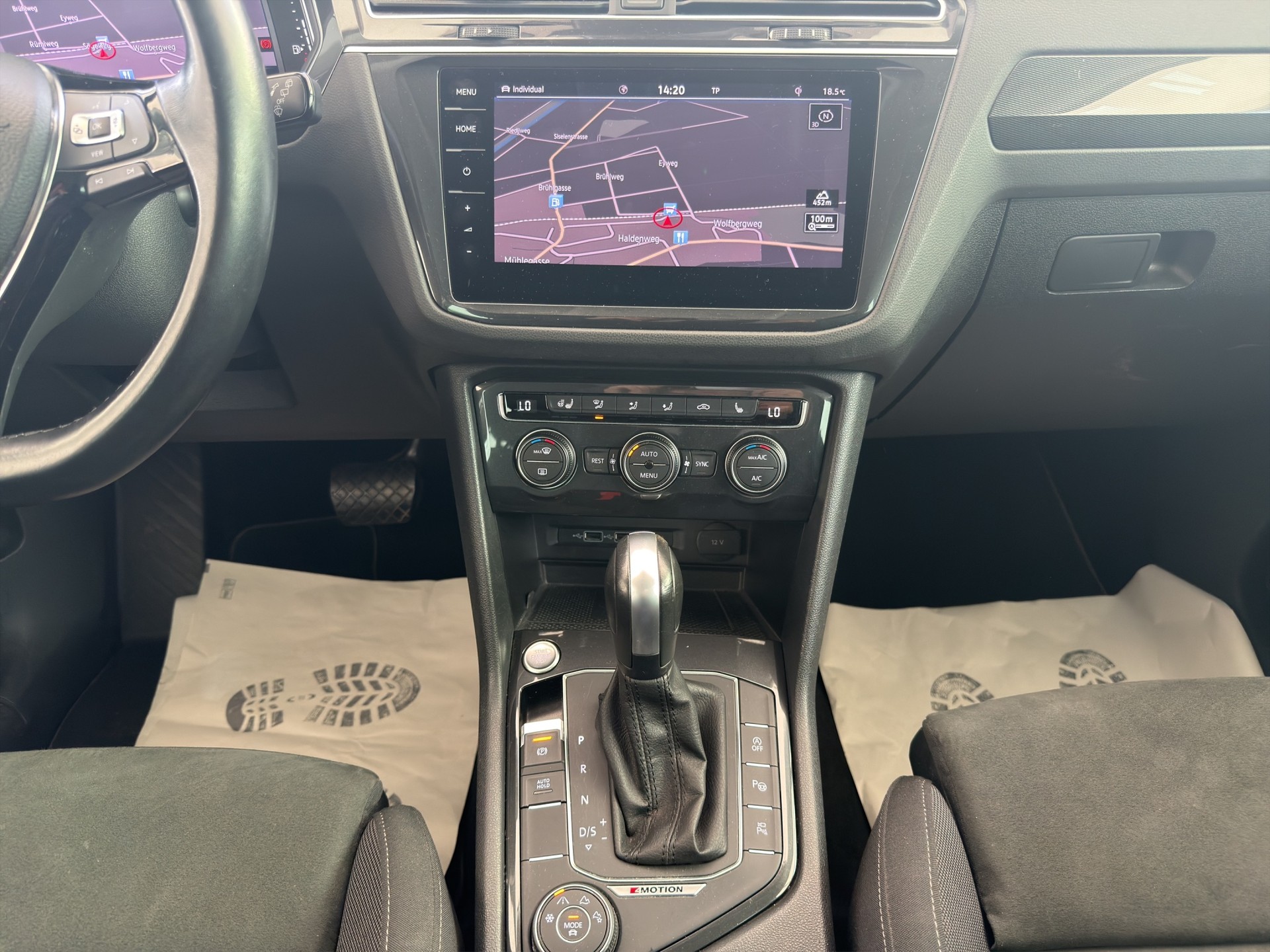 VW Tiguan 2.0TSI Highline 4Motion DSG-image-10