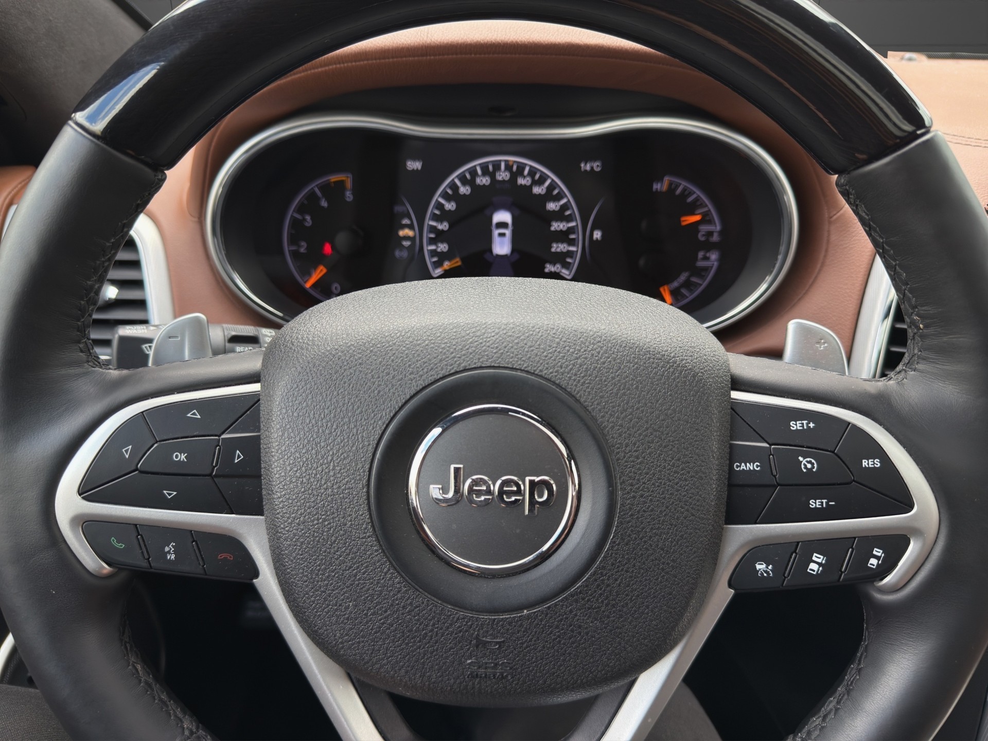 JEEP Grand Cherokee 3.0 CRD Summit Automatic-image-14