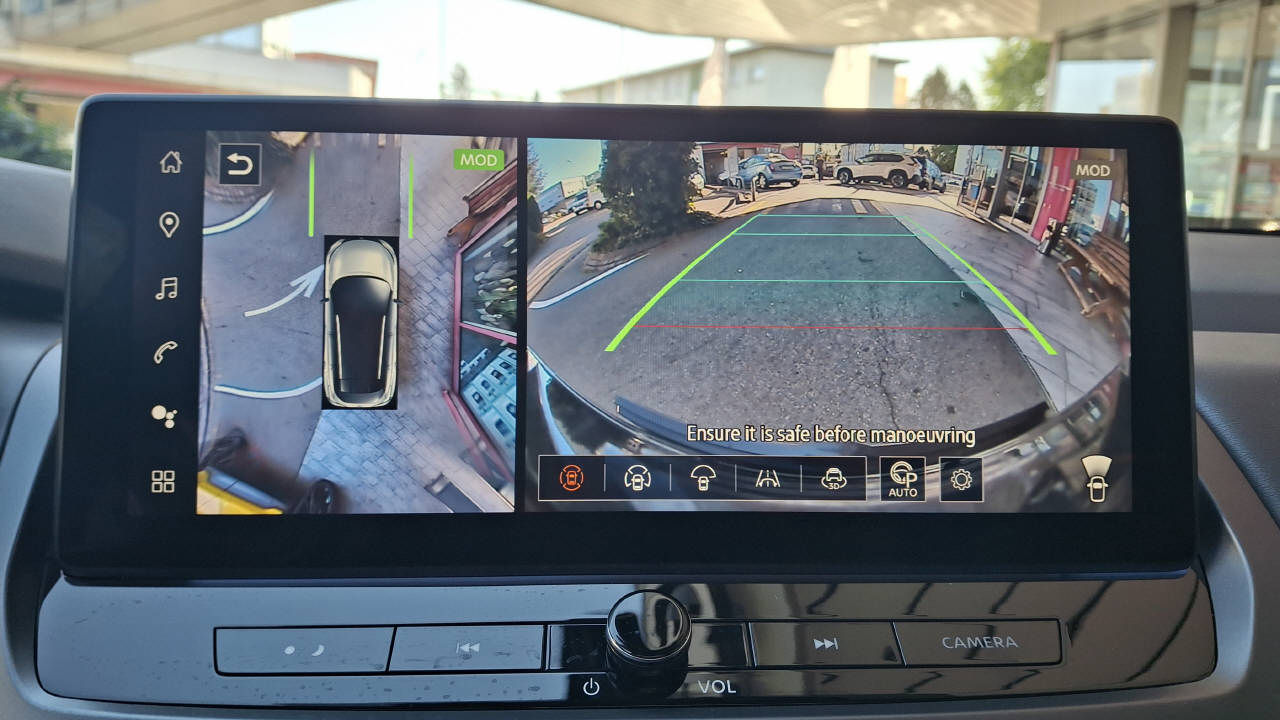 NISSAN Qashqai 1.5 VC-T N-Connecta-image-12