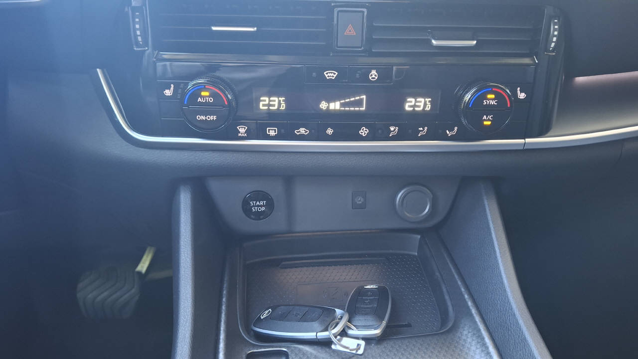 NISSAN Qashqai 1.5 VC-T N-Connecta-image-13