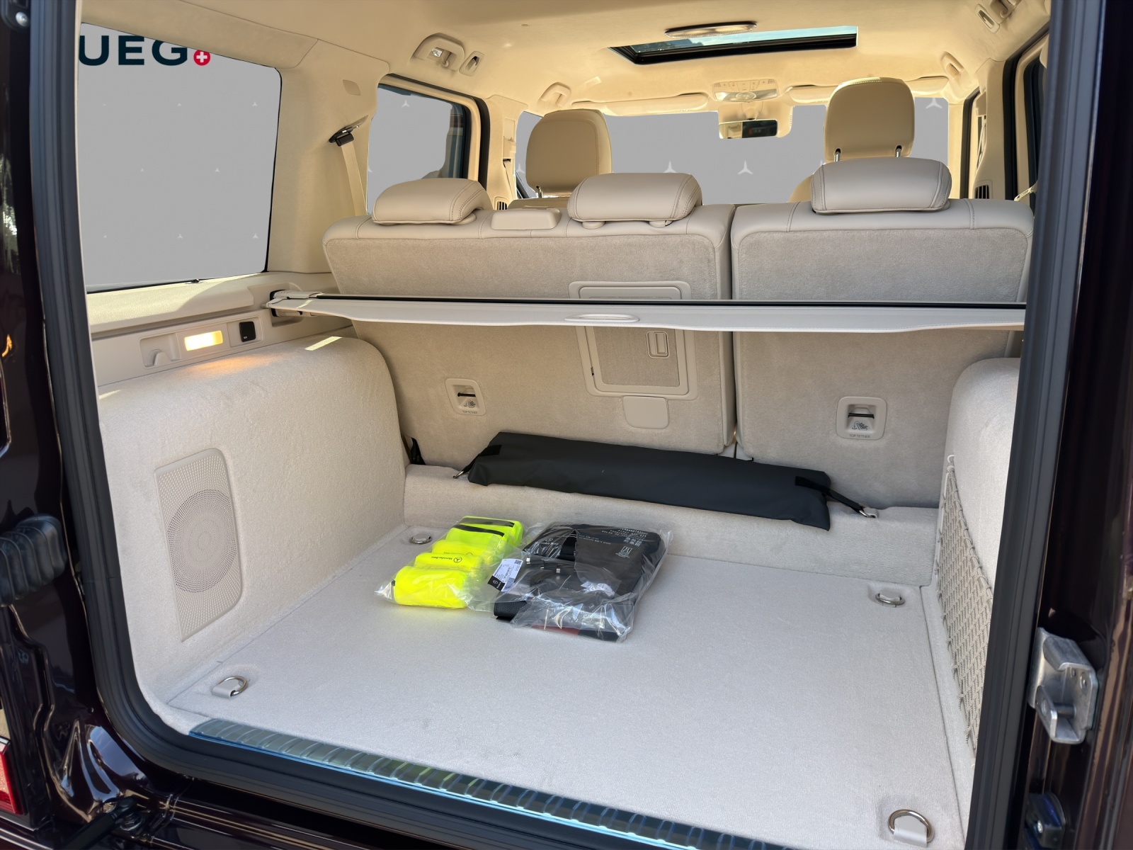 MERCEDES-BENZ G 63 AMG 9G-Tronic-image-12