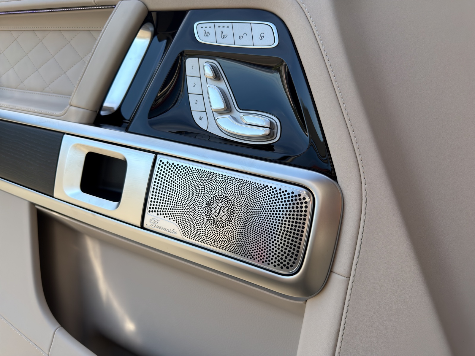 MERCEDES-BENZ G 63 AMG 9G-Tronic-image-10