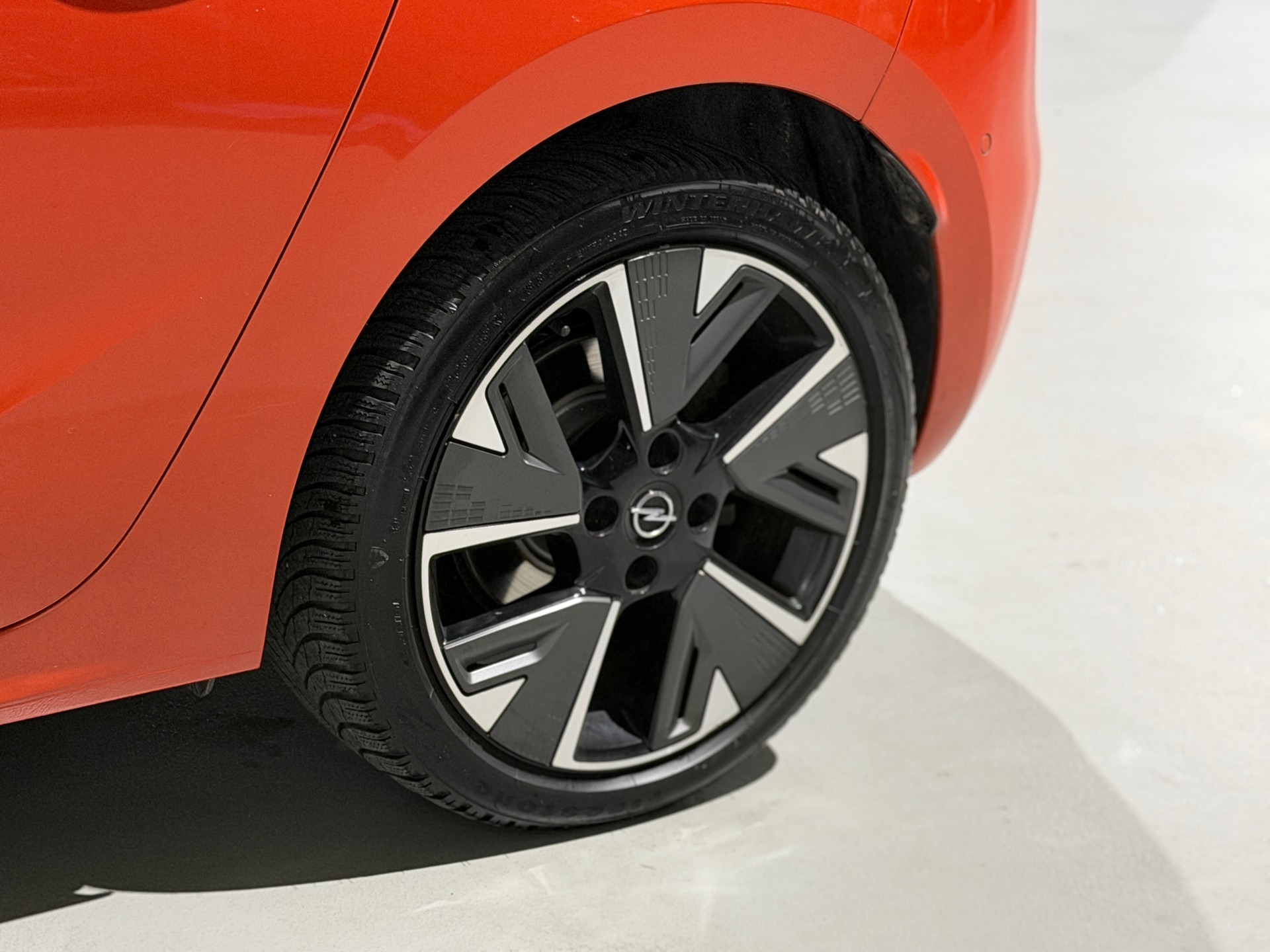 OPEL Corsa e-Elegance (CH)-image-14