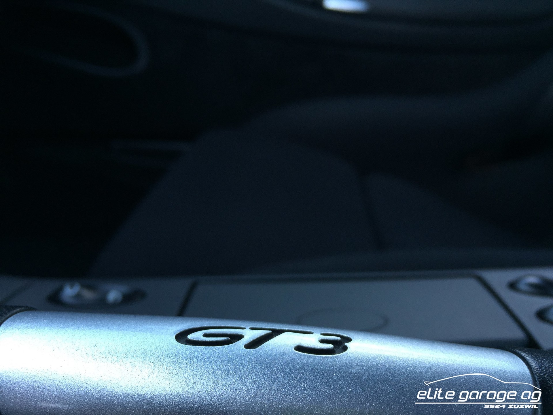 PORSCHE 911 GT3-image-14