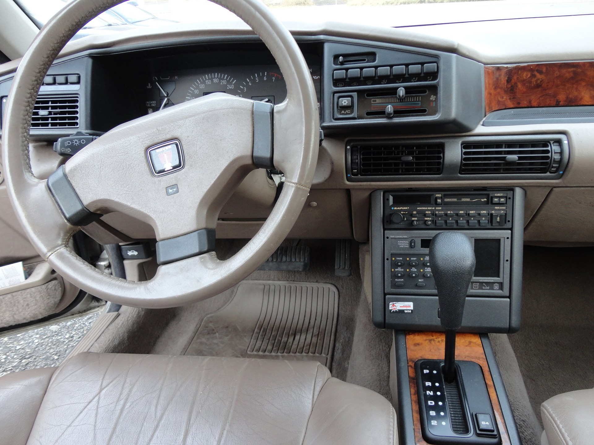 ROVER 827 Vitesse A-image-8