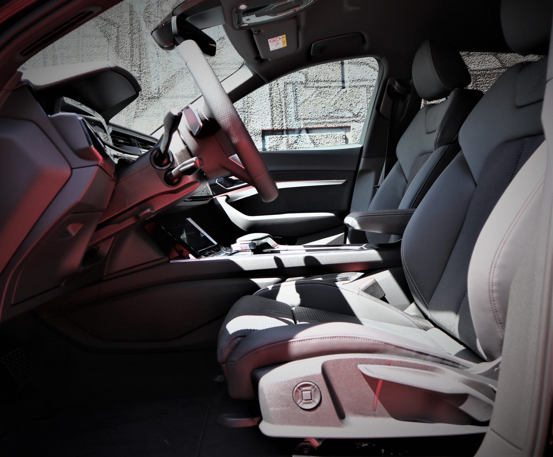 AUDI e-tron 55 Sportback S Line Black Edition quattro-image-7