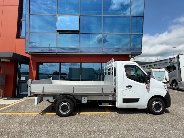 RENAULT Trucks Master E-Tech 35 EV 52kWh L2-image-2