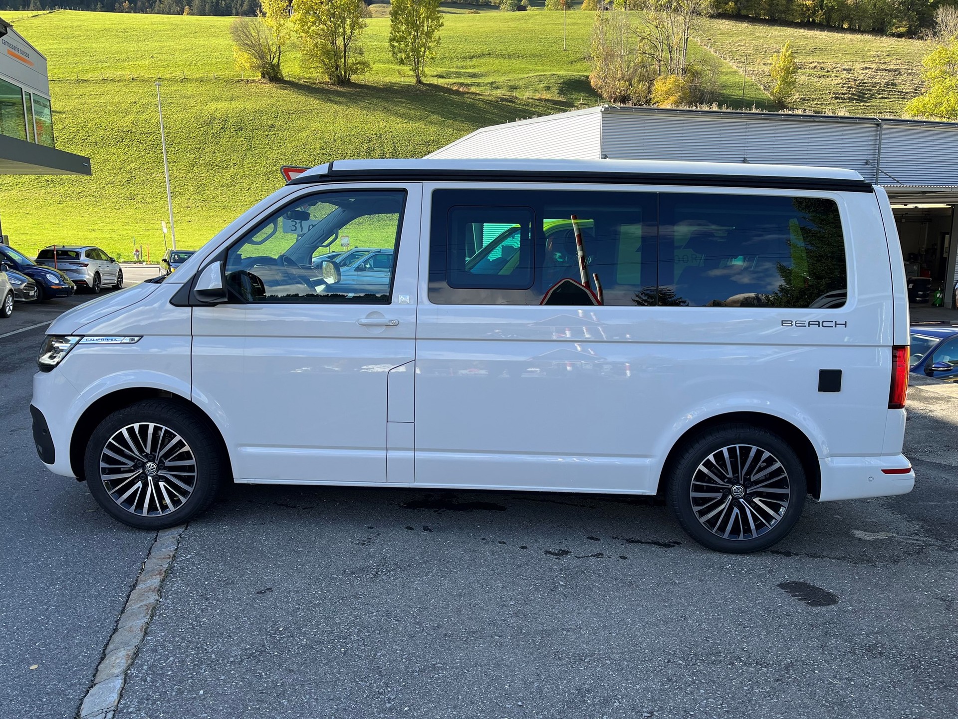 VW T6.1 California 2.0TDI Beach Liberty 4Motion DSG-image-2