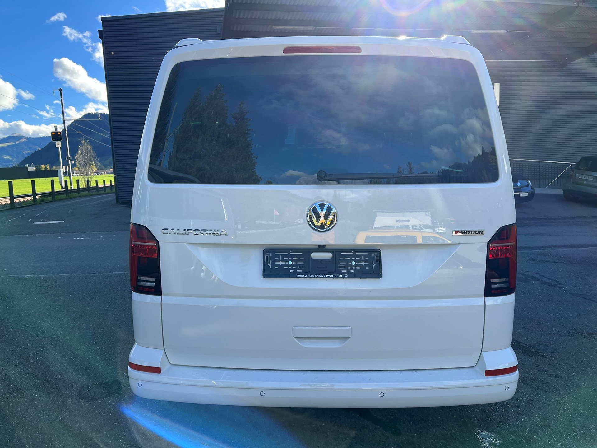 VW T6.1 California 2.0TDI Beach Liberty 4Motion DSG-image-6