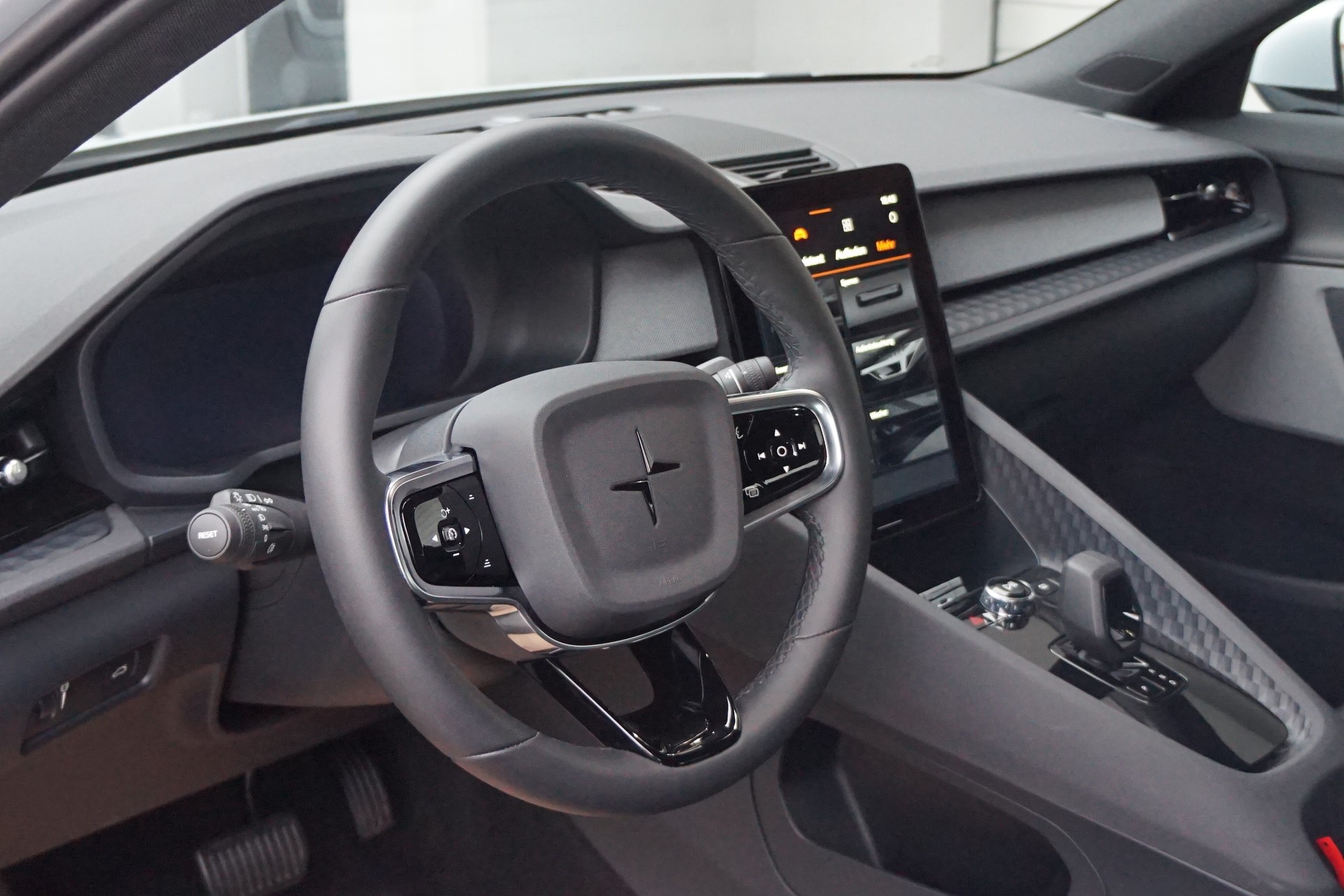 POLESTAR Polestar 2 Long Range Dual 78 kWh MY23  **GARANTIE BIS 07.2030 **-image-8