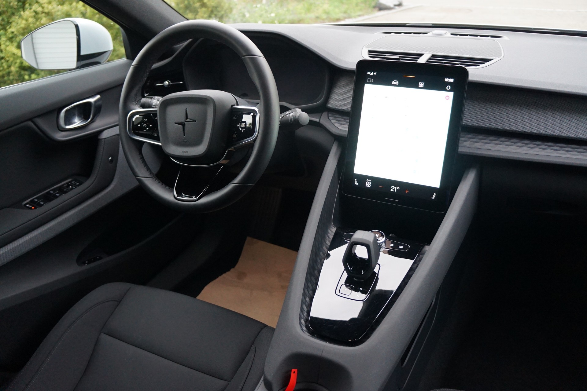 POLESTAR Polestar 2 Long Range Dual 78 kWh MY23  **GARANTIE BIS 07.2030 **-image-9