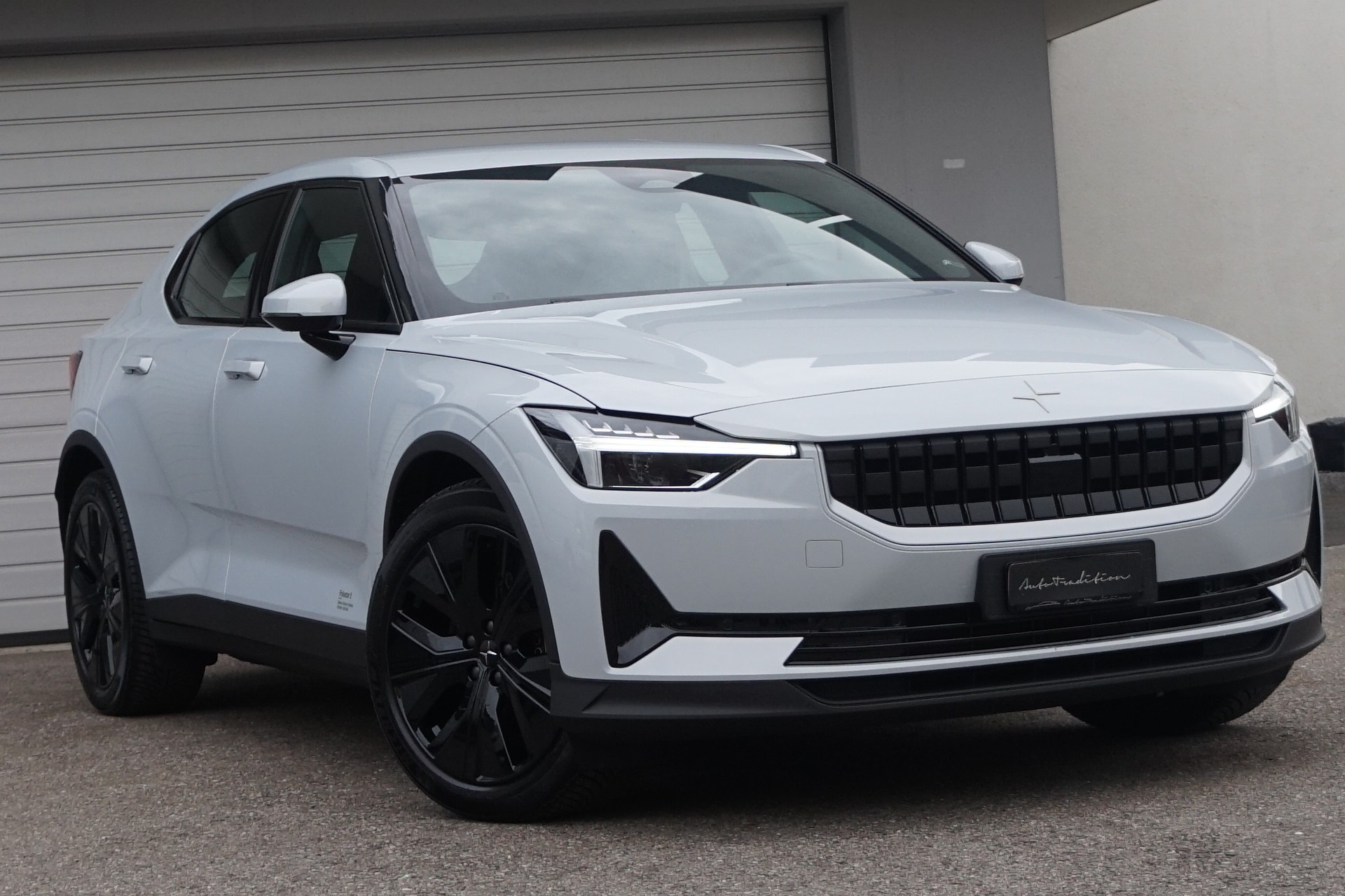 POLESTAR Polestar 2 Long Range Dual 78 kWh MY23  **GARANTIE BIS 07.2030 **-showroom-element-1