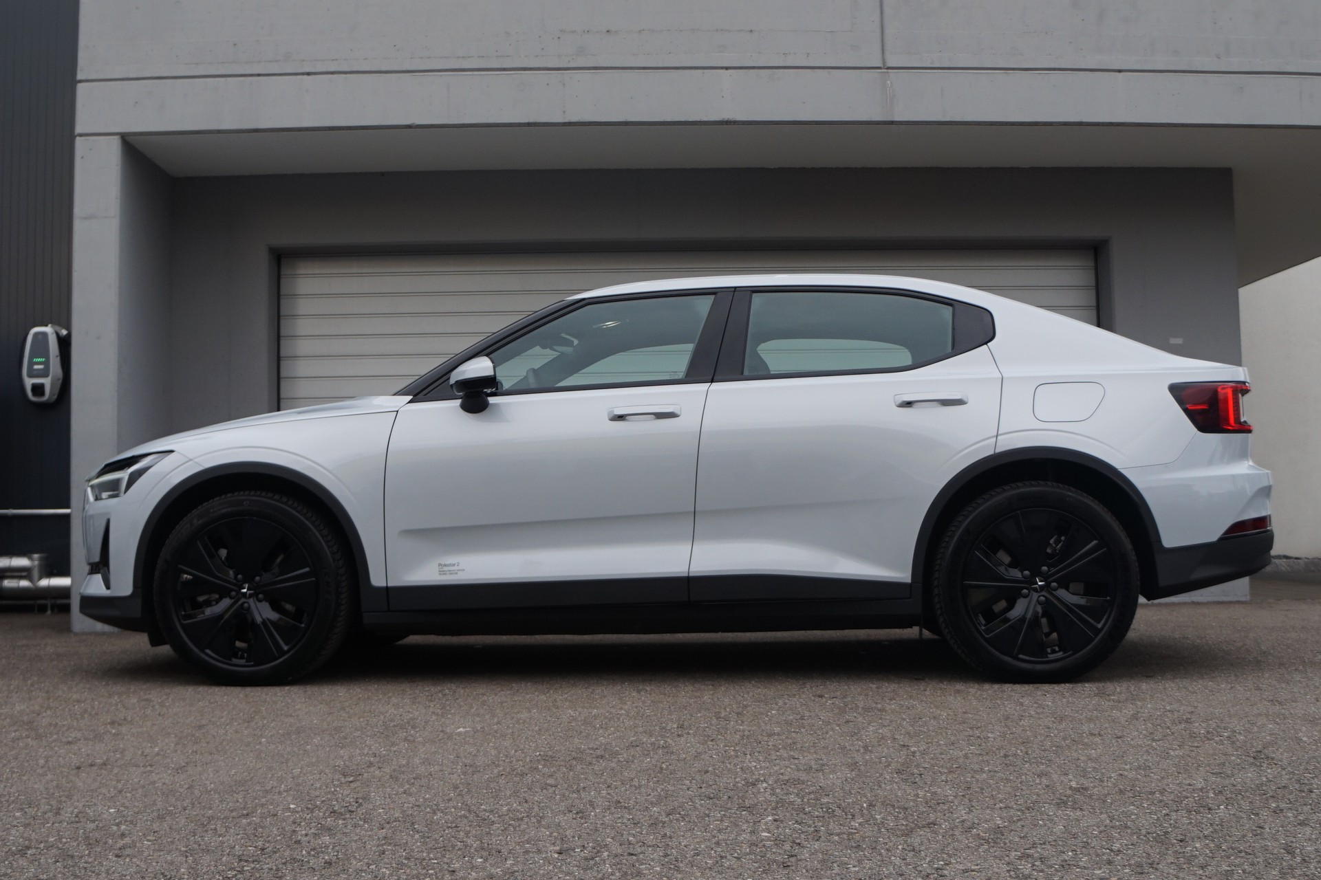POLESTAR Polestar 2 Long Range Dual 78 kWh MY23  **GARANTIE BIS 07.2030 **-showroom-element-2