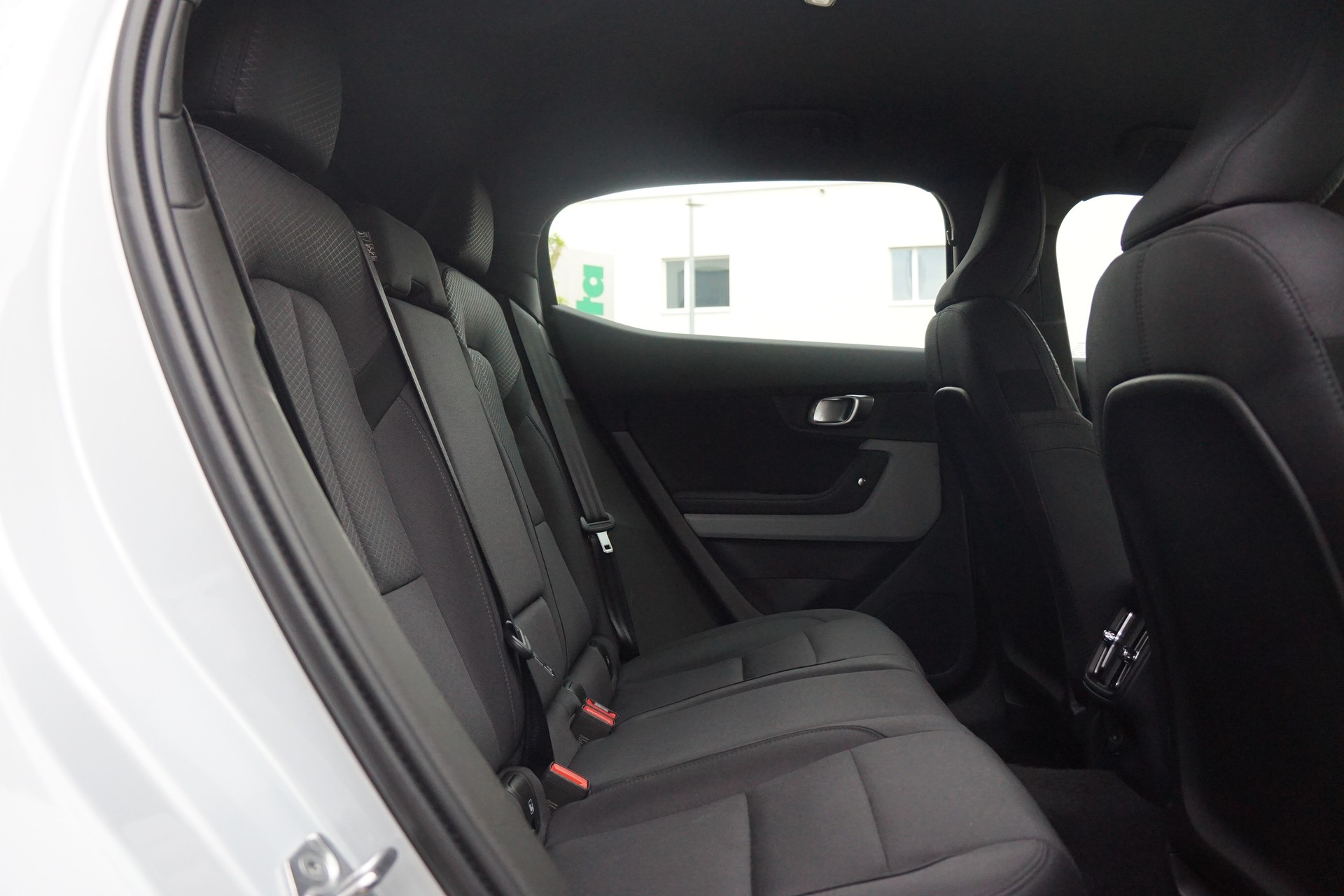 POLESTAR Polestar 2 Long Range Dual 78 kWh MY23  **GARANTIE BIS 07.2030 **-image-11