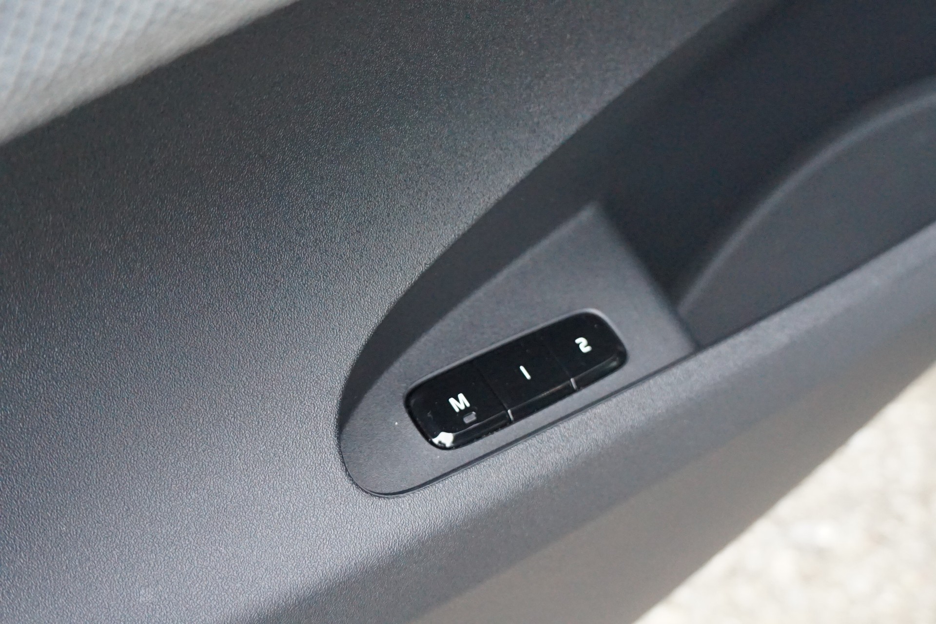 POLESTAR Polestar 2 Long Range Dual 78 kWh MY23  **GARANTIE BIS 07.2030 **-image-22