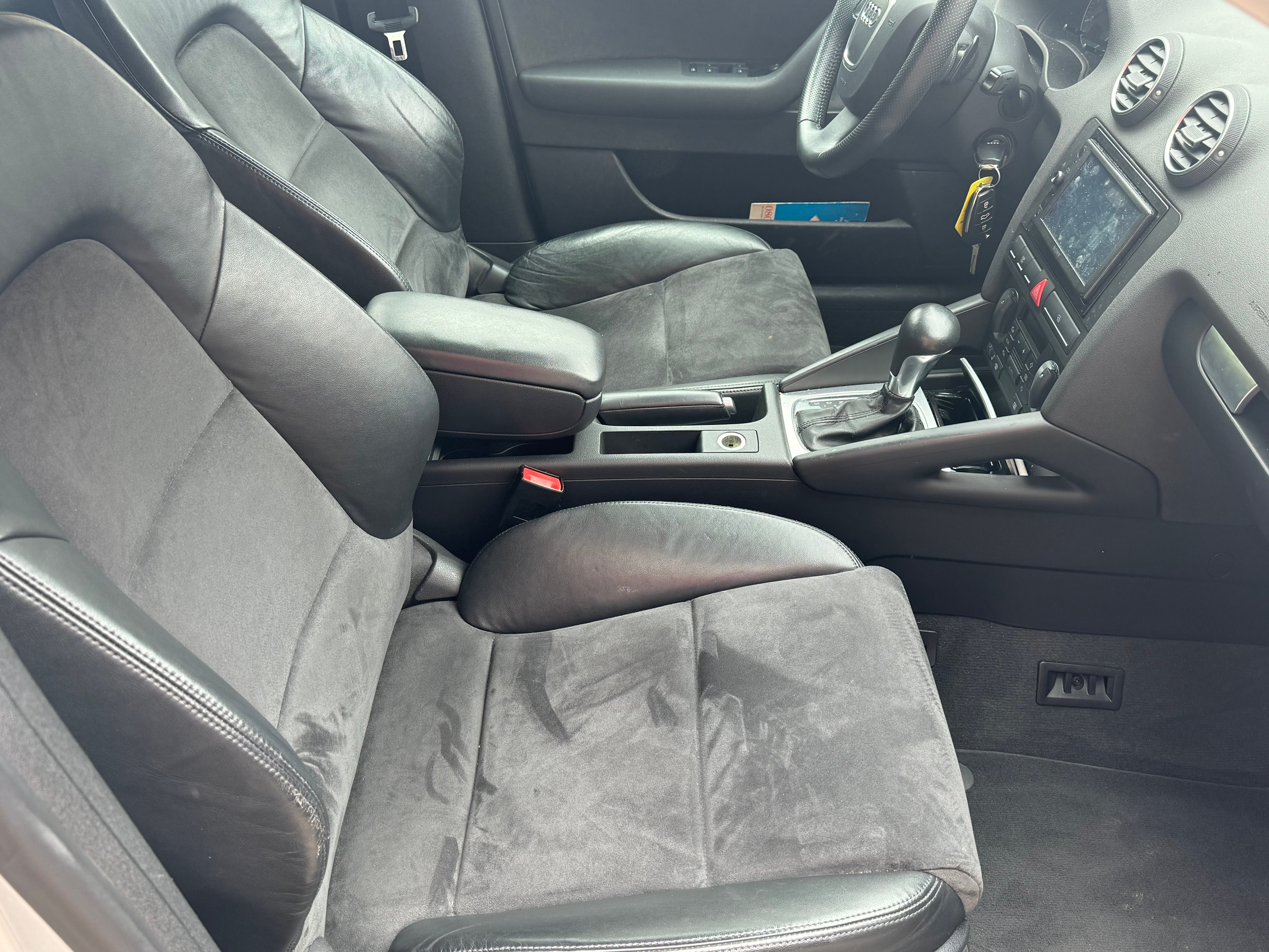 AUDI A3 Sportback 1.8 Turbo FSI Ambition — slika 7