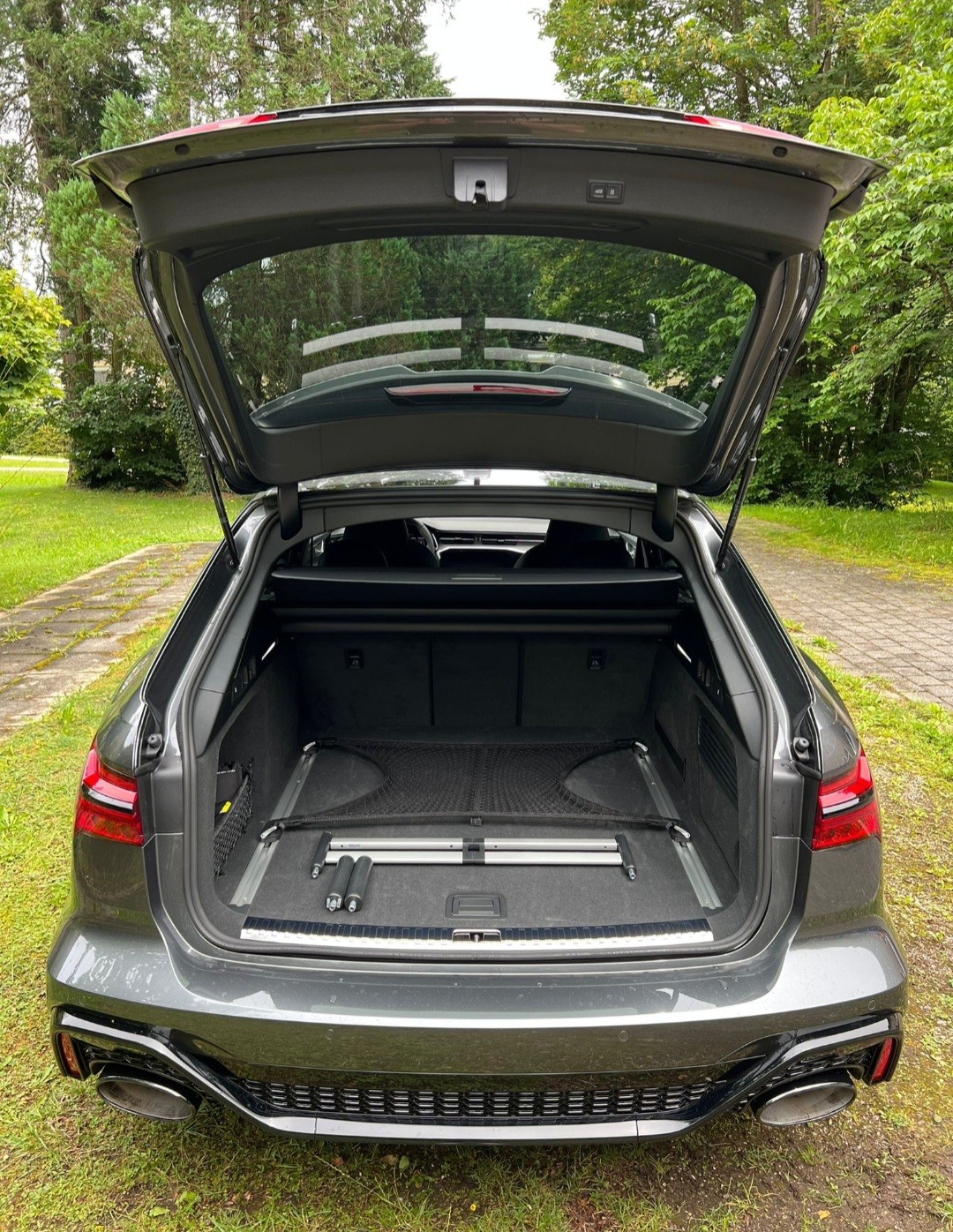 AUDI RS6 Avant 4.0 TFSI V8 Performance quattro-image-6