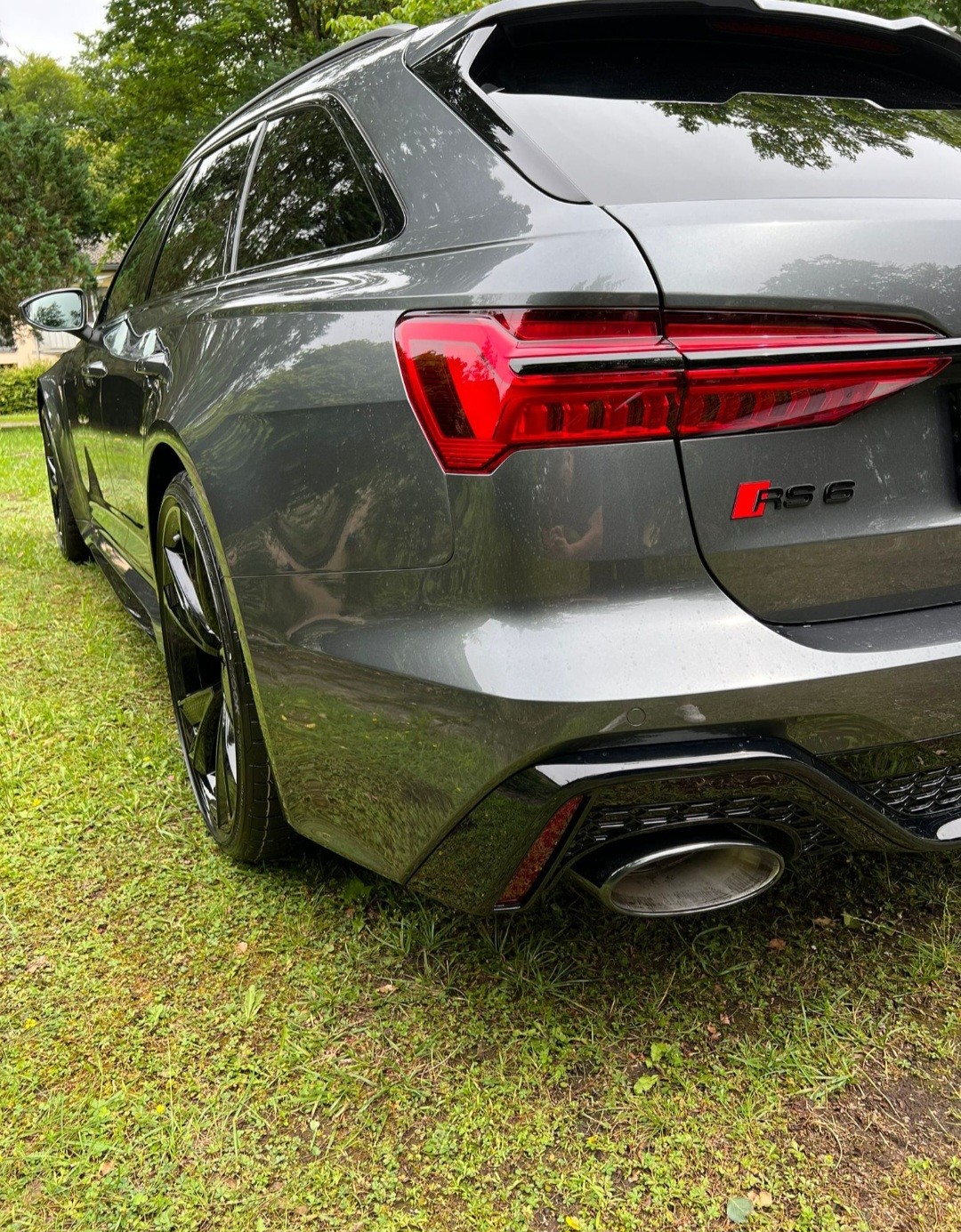 AUDI RS6 Avant 4.0 TFSI V8 Performance quattro-image-2
