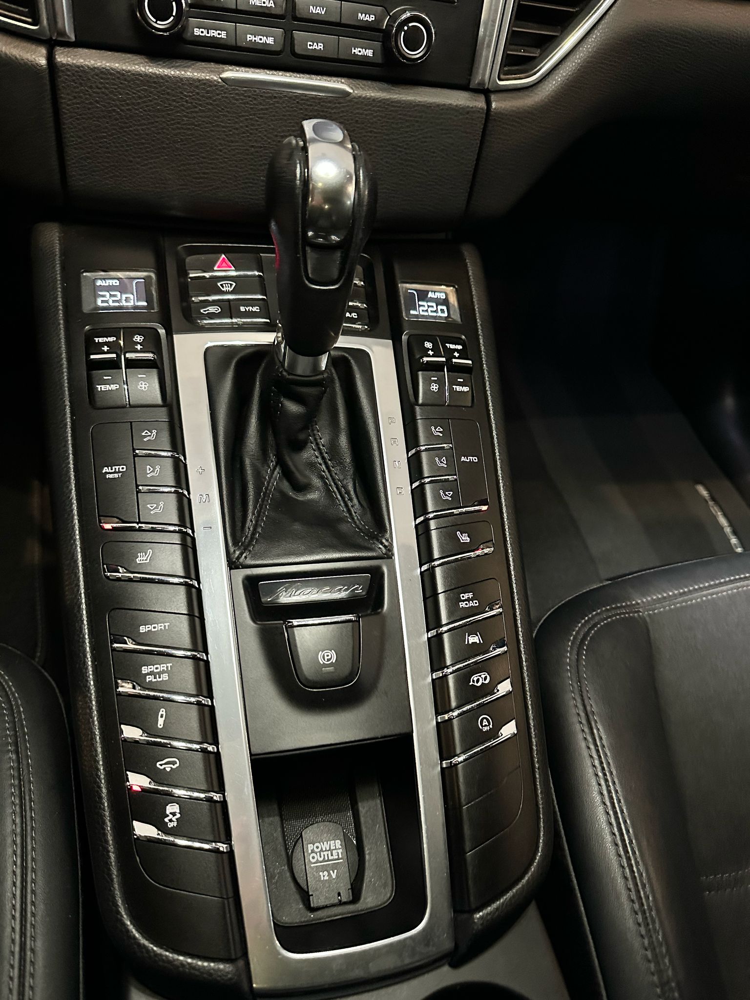 PORSCHE Macan GTS PDK-image-8