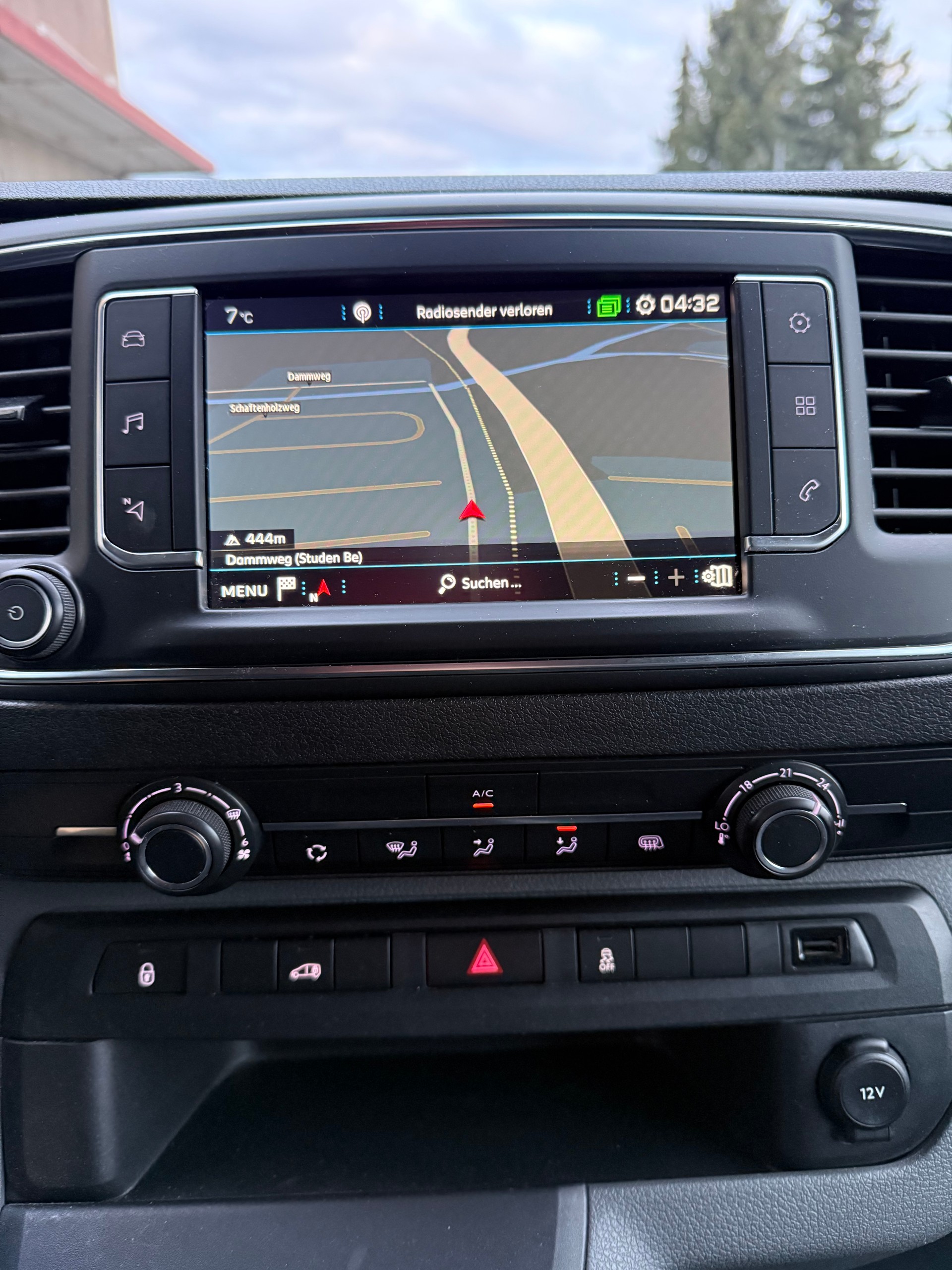 PEUGEOT Expert 2.0 BlueHDi 120 Allure Compact-image-10