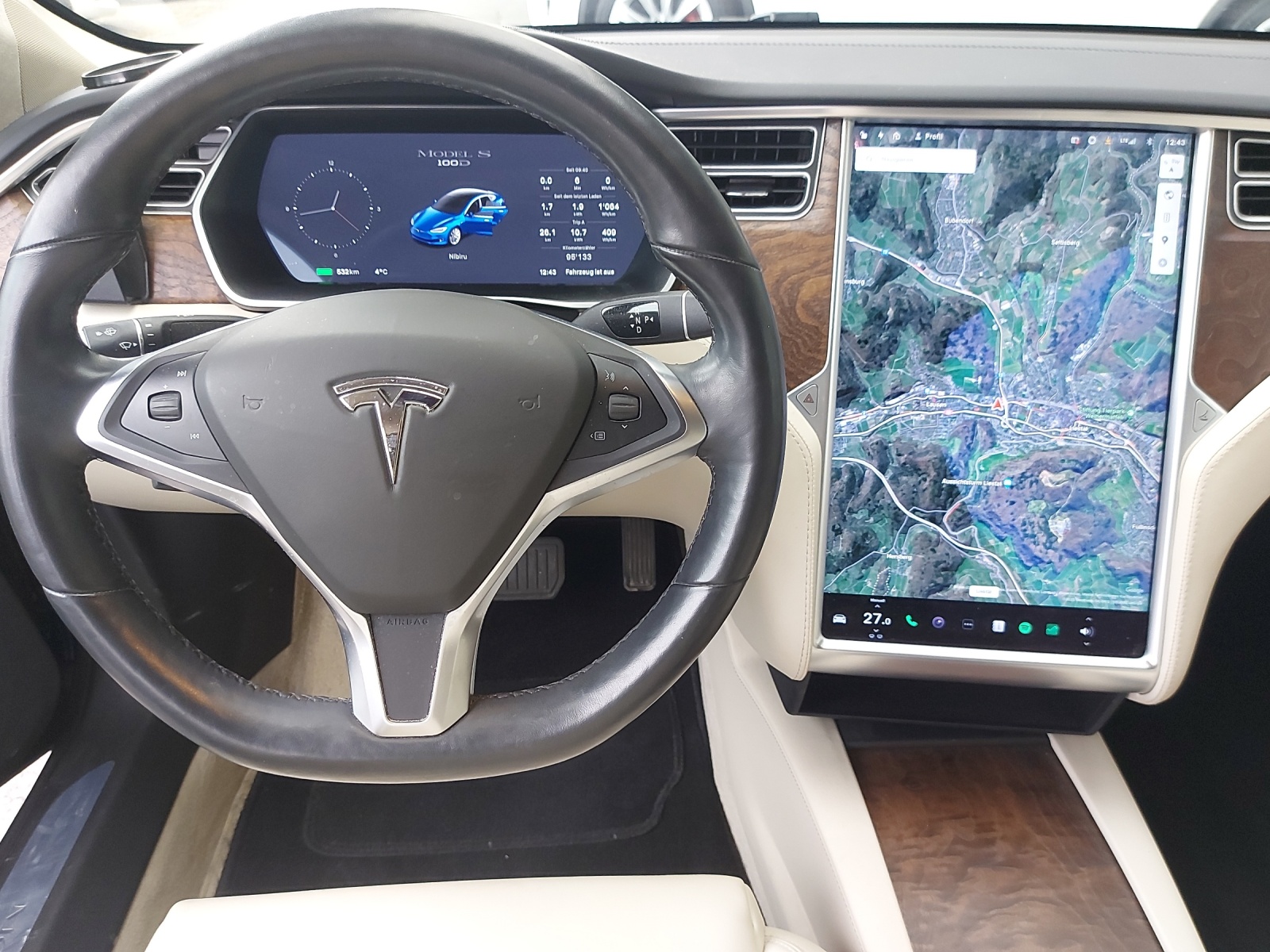 TESLA Model S 100 D-image-7