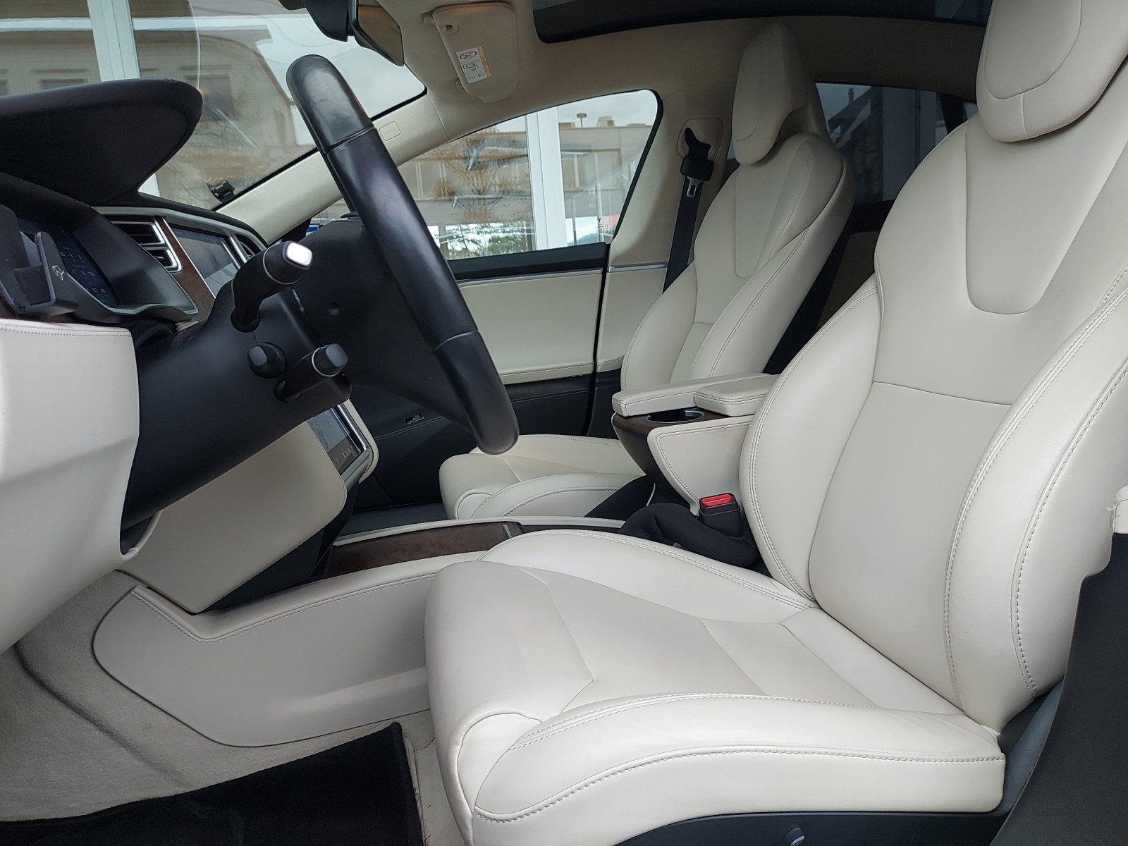 TESLA Model S 100 D-image-12