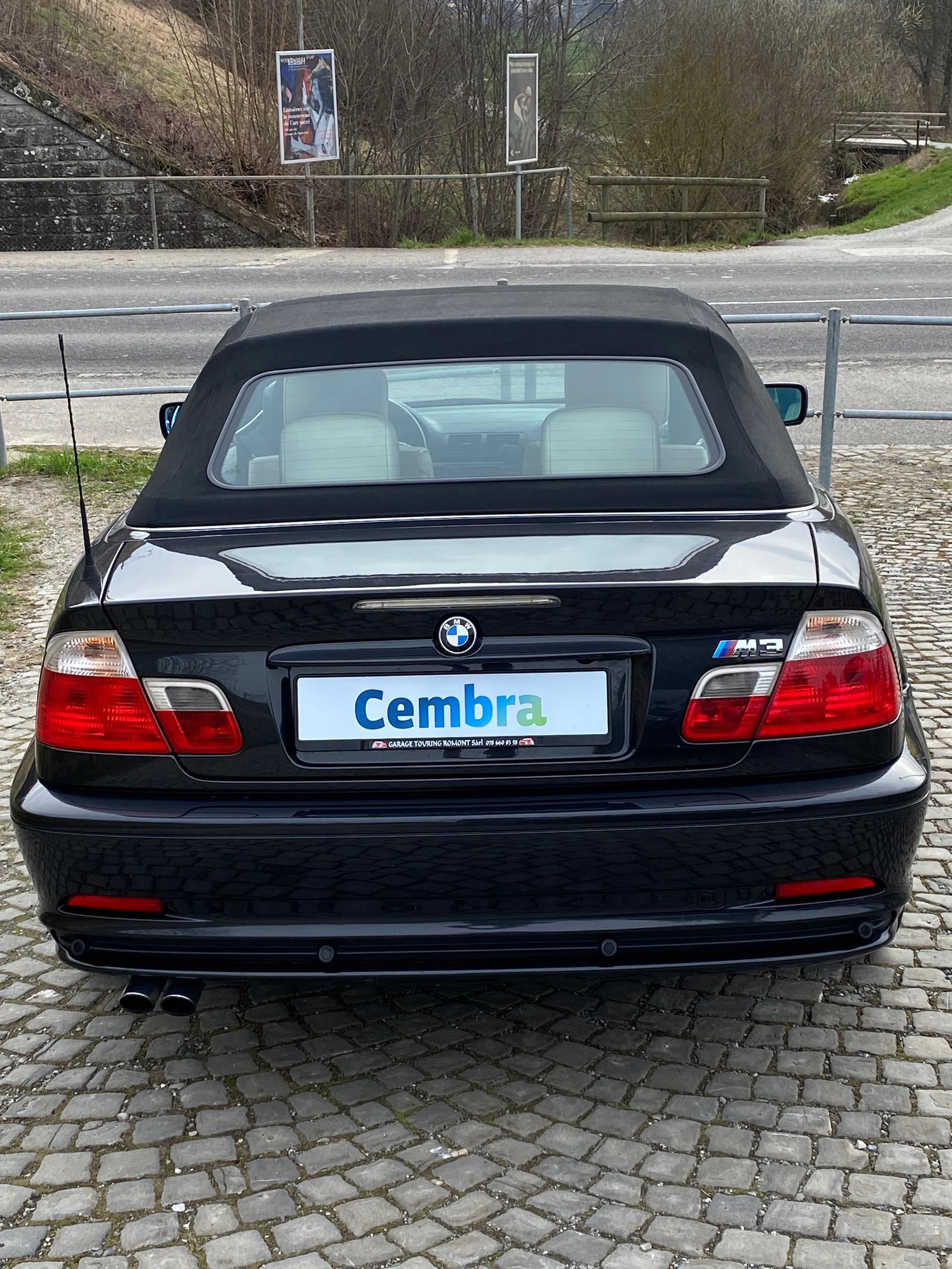 BMW 325Ci Cabriolet-image-2