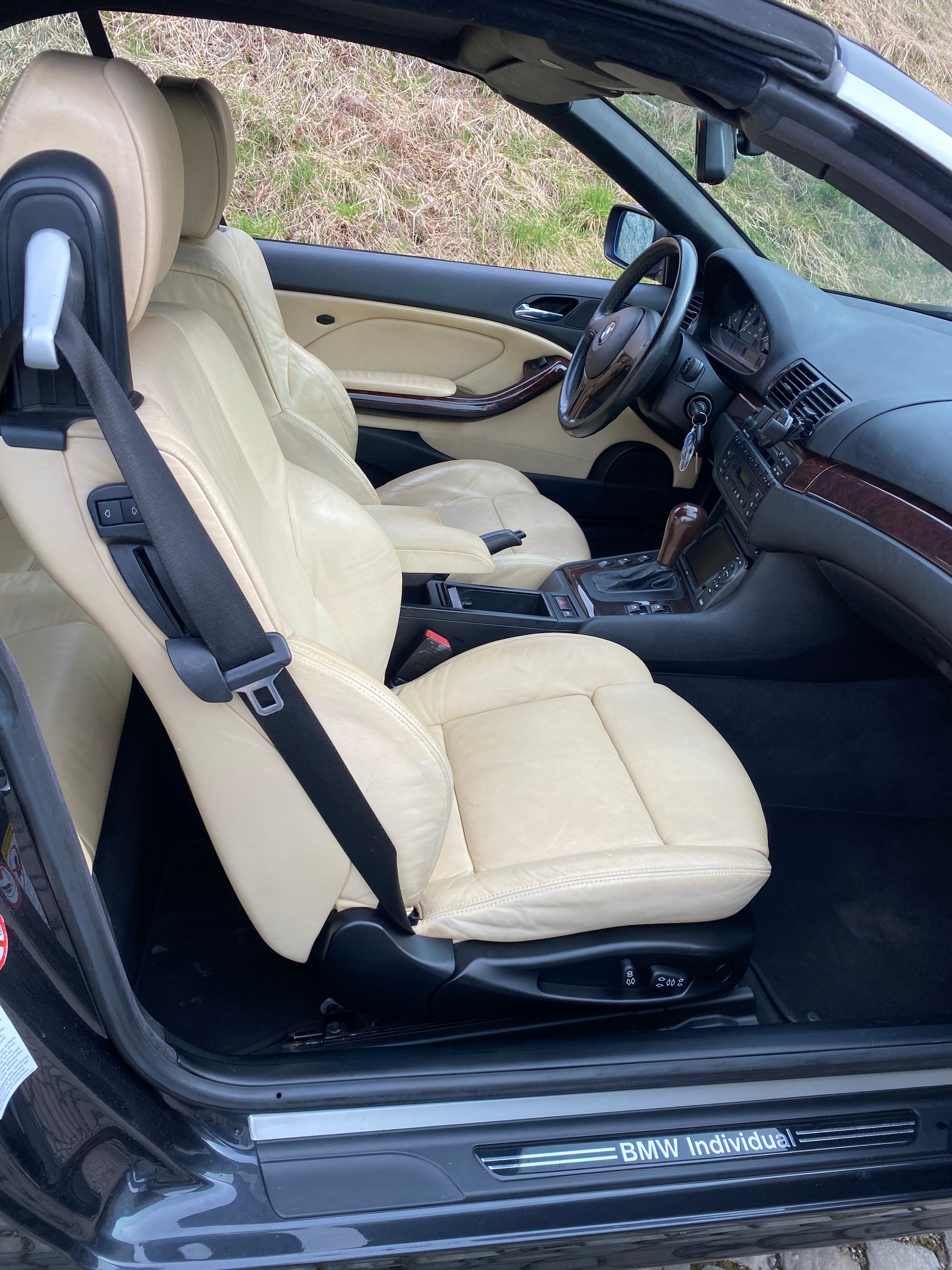 BMW 325Ci Cabriolet-image-10