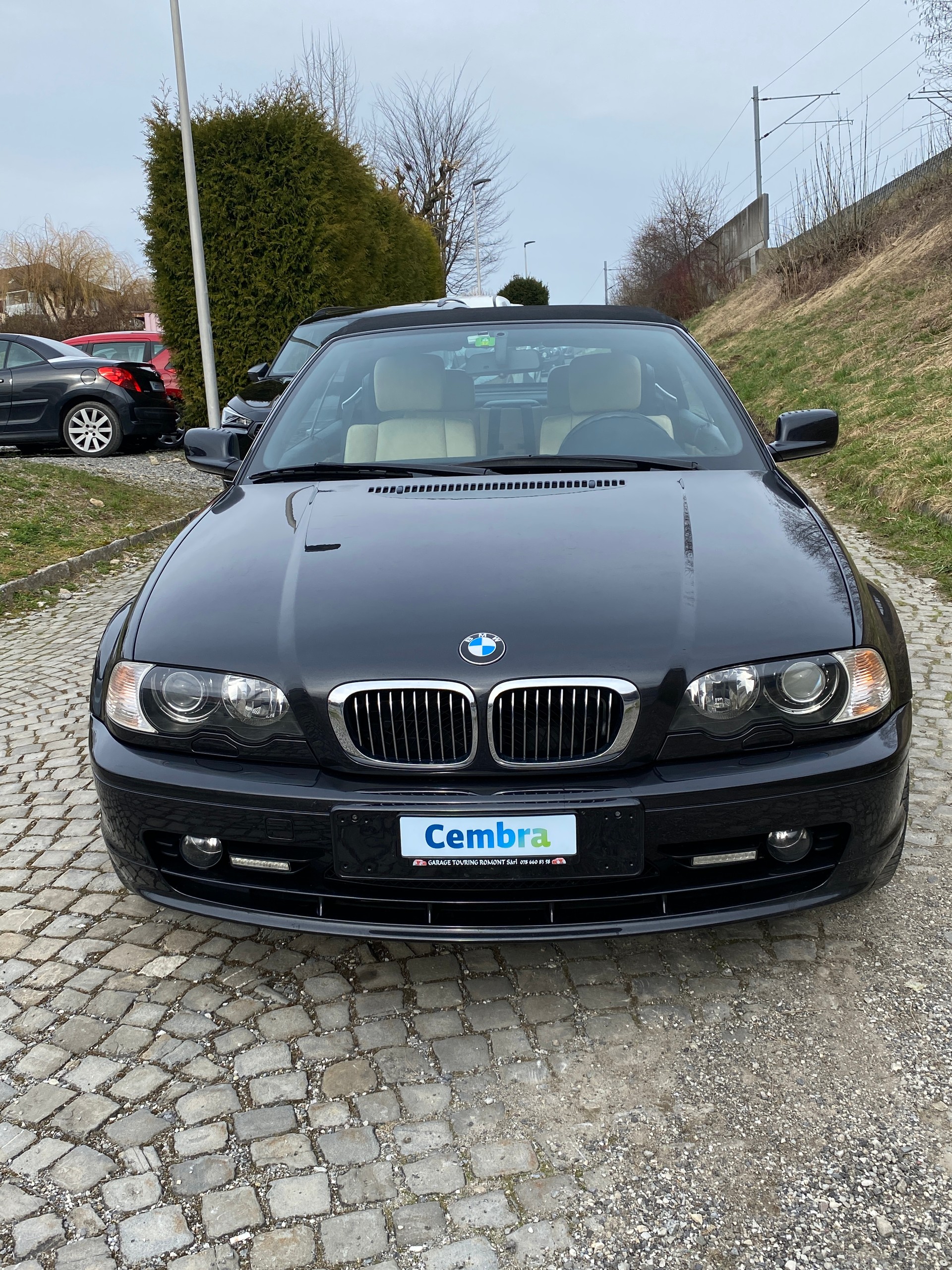 BMW 325Ci Cabriolet-image-0