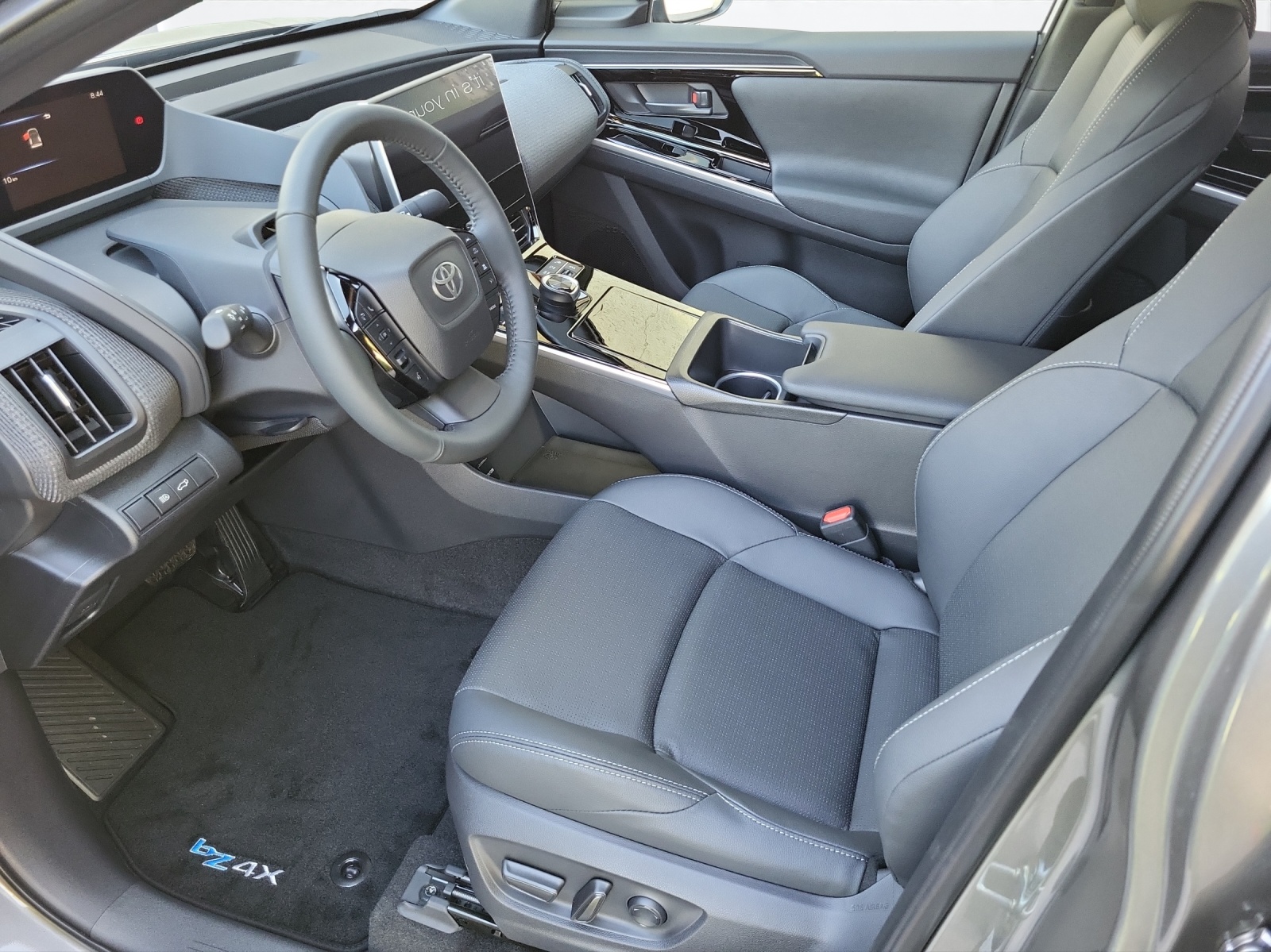 TOYOTA bZ4X Premium AWD-image-11