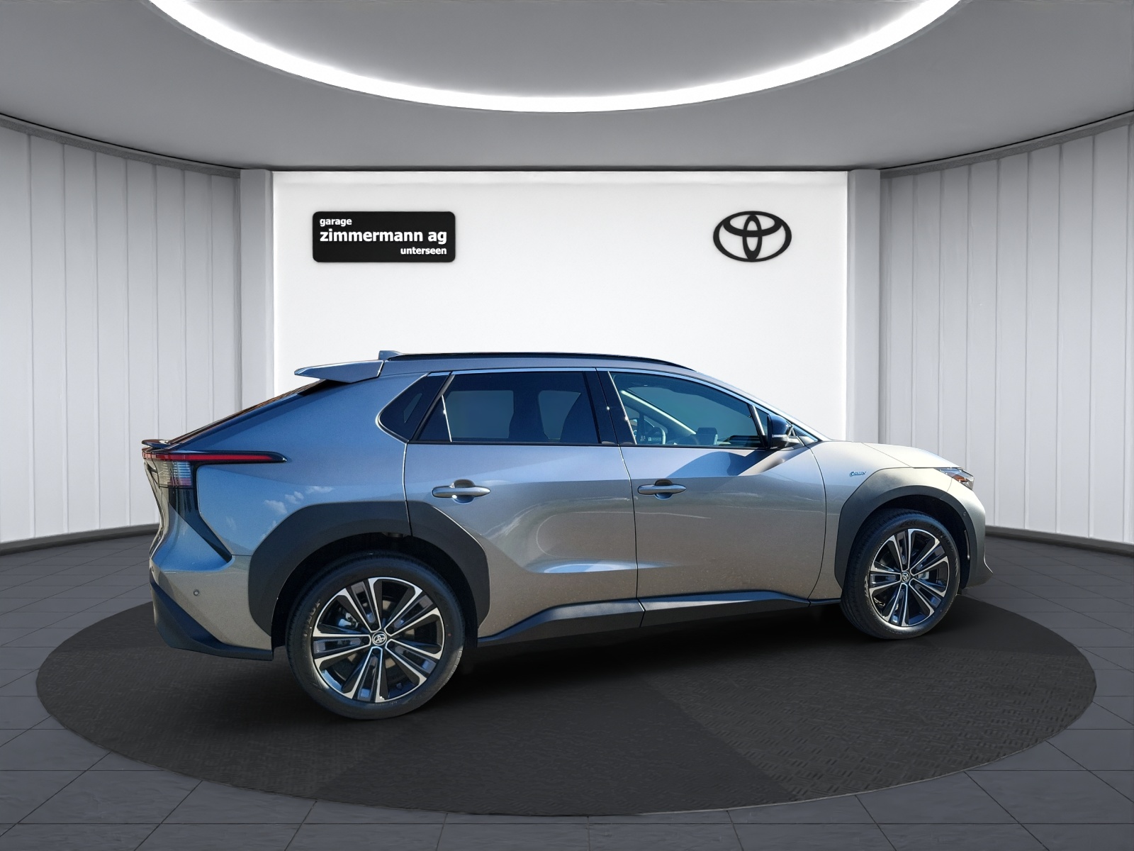 TOYOTA bZ4X Premium AWD-image-4