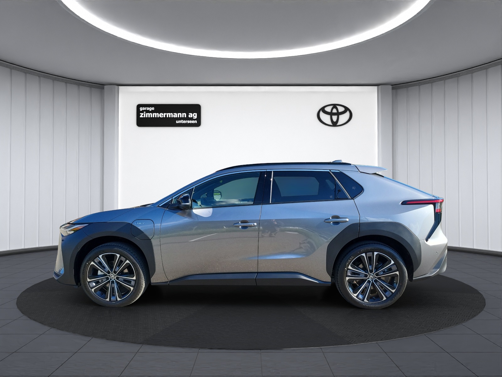 TOYOTA bZ4X Premium AWD-image-9
