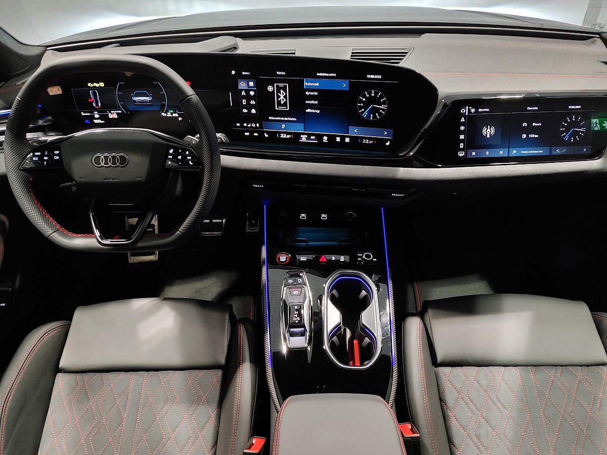 AUDI A6 Avant TFSI quattro 270 kW S tronic-image-11
