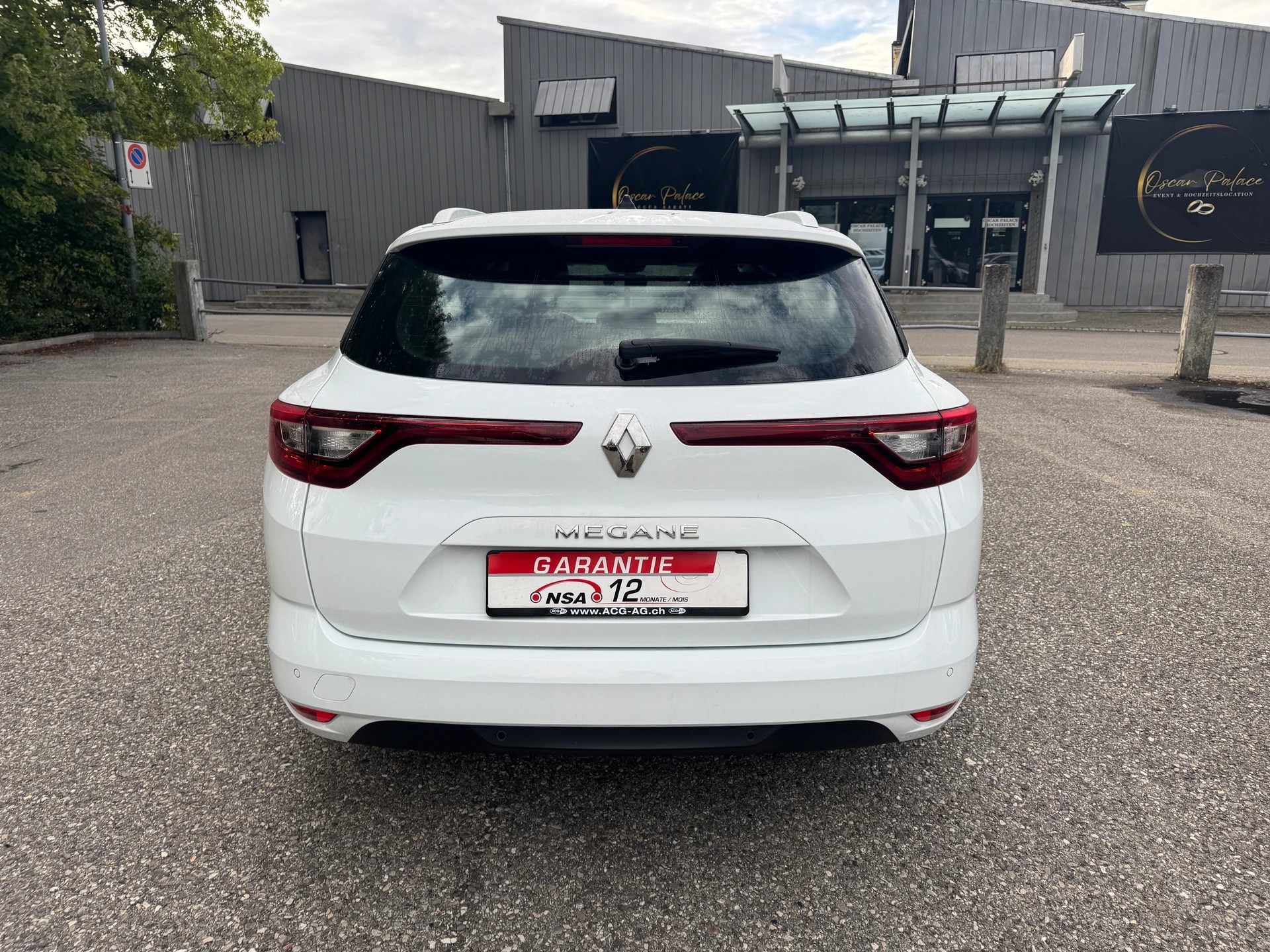 RENAULT Mégane Grandtour 1.5 dCi Business EDC * Gr.Navi * Klima-auto * Tempomat * PDC H * Ab MFK 25.09.2025-image-11