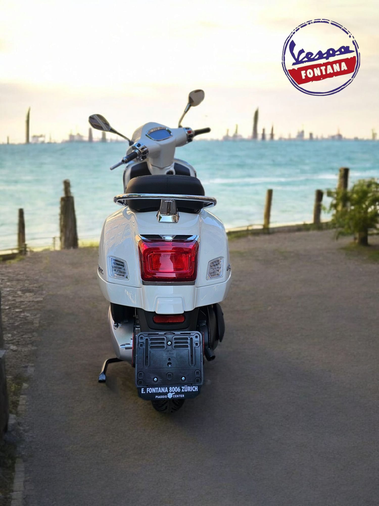 PIAGGIO Vespa GTS 125 Super Tech RST Euro 5+-image-4
