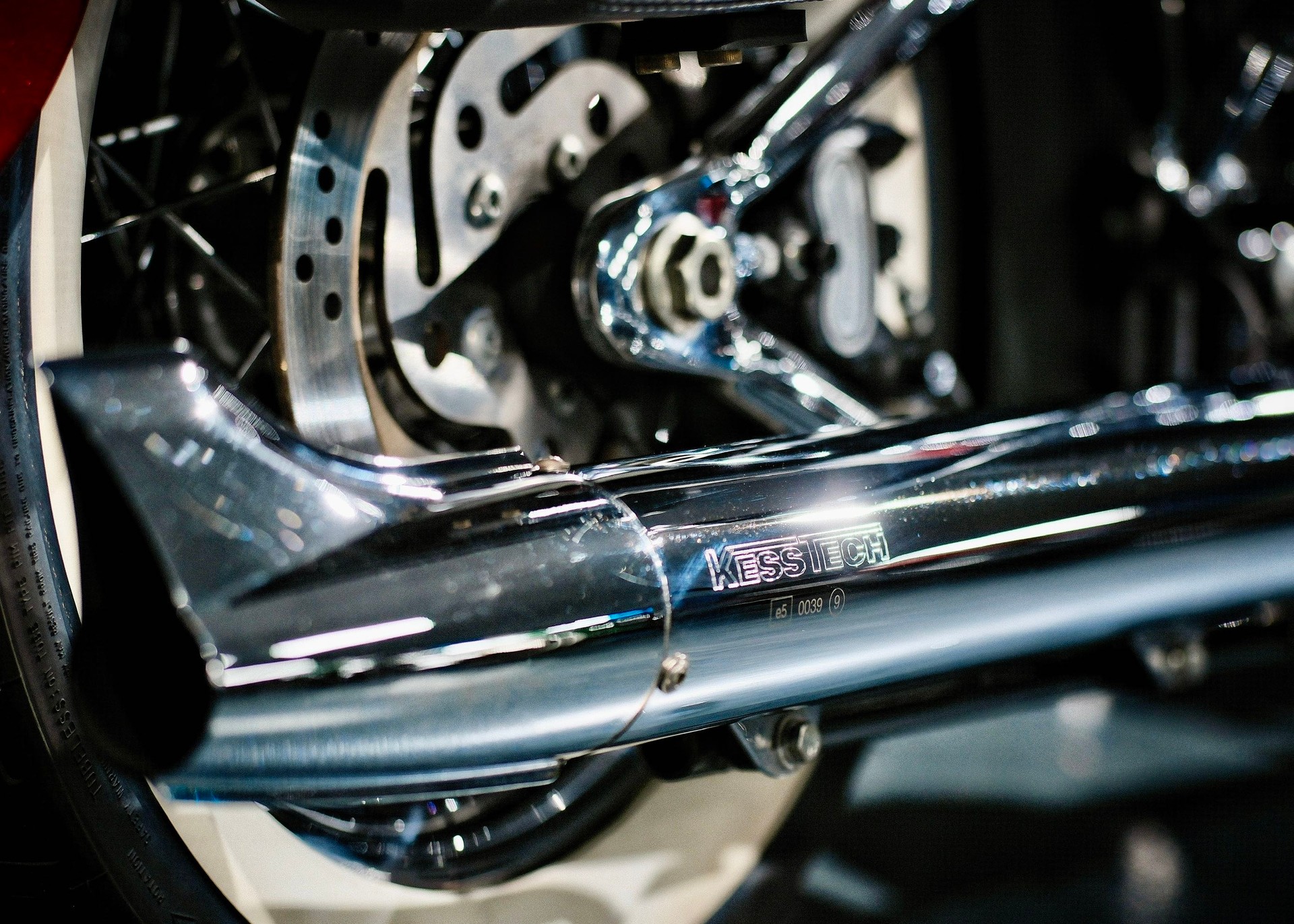 HARLEY-DAVIDSON FLSTN Softail Deluxe ABS-image-9