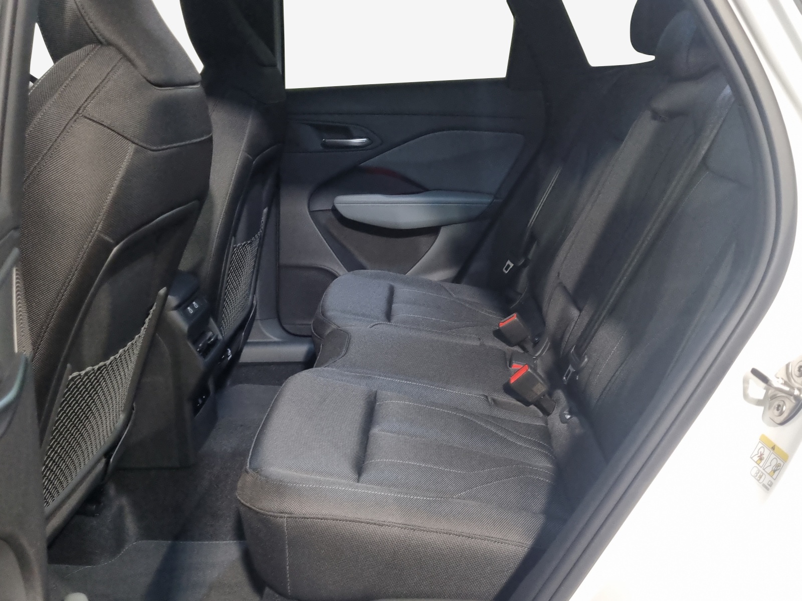 AUDI Q3 SUV 110 kW TFSI S tronic-image-11