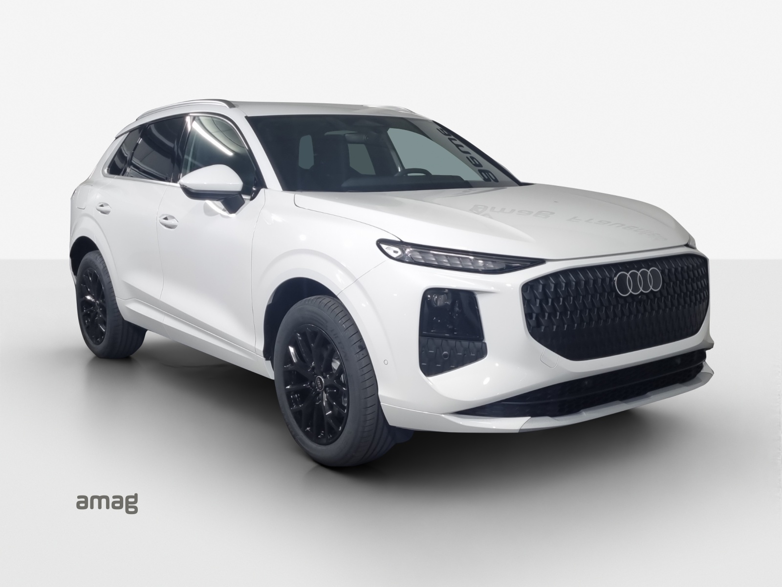 AUDI Q3 SUV 110 kW TFSI S tronic-image-5