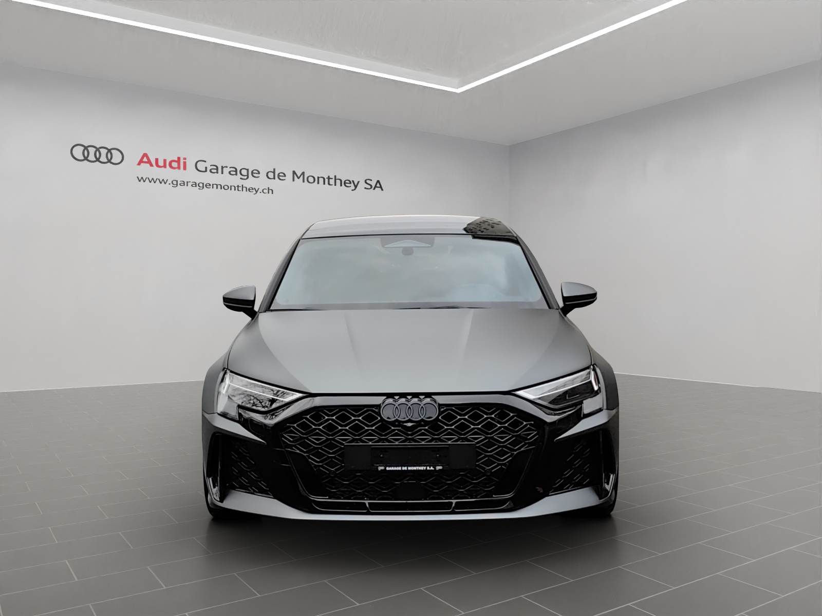 AUDI RS3 Sportback 2.5 TSI quattro S-tronic-image-1