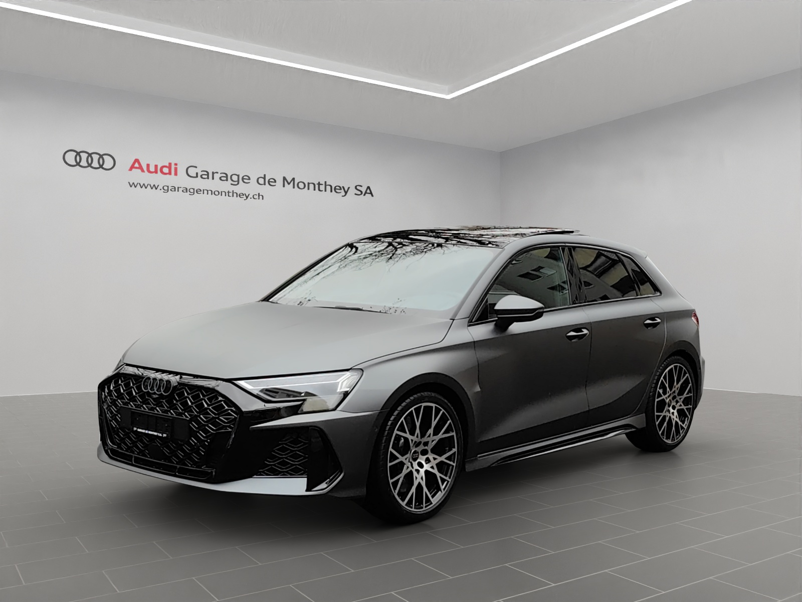 AUDI RS3 Sportback 2.5 TSI quattro S-tronic-image-0