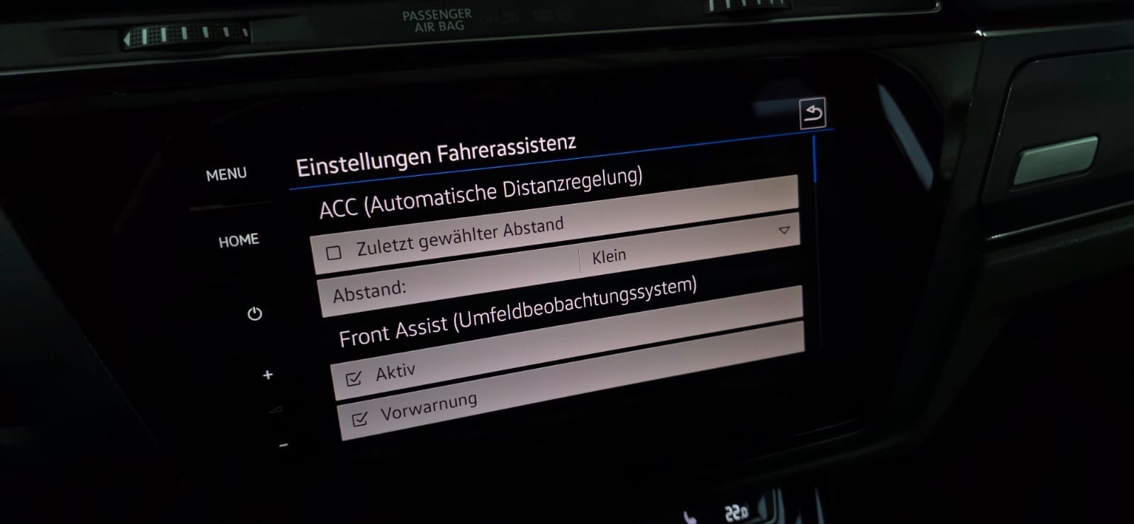 VW Touran 1.5 TSI EVO R-Line DSG *7-Plätzer**CH-Fahrzeug* + AHK-image-19