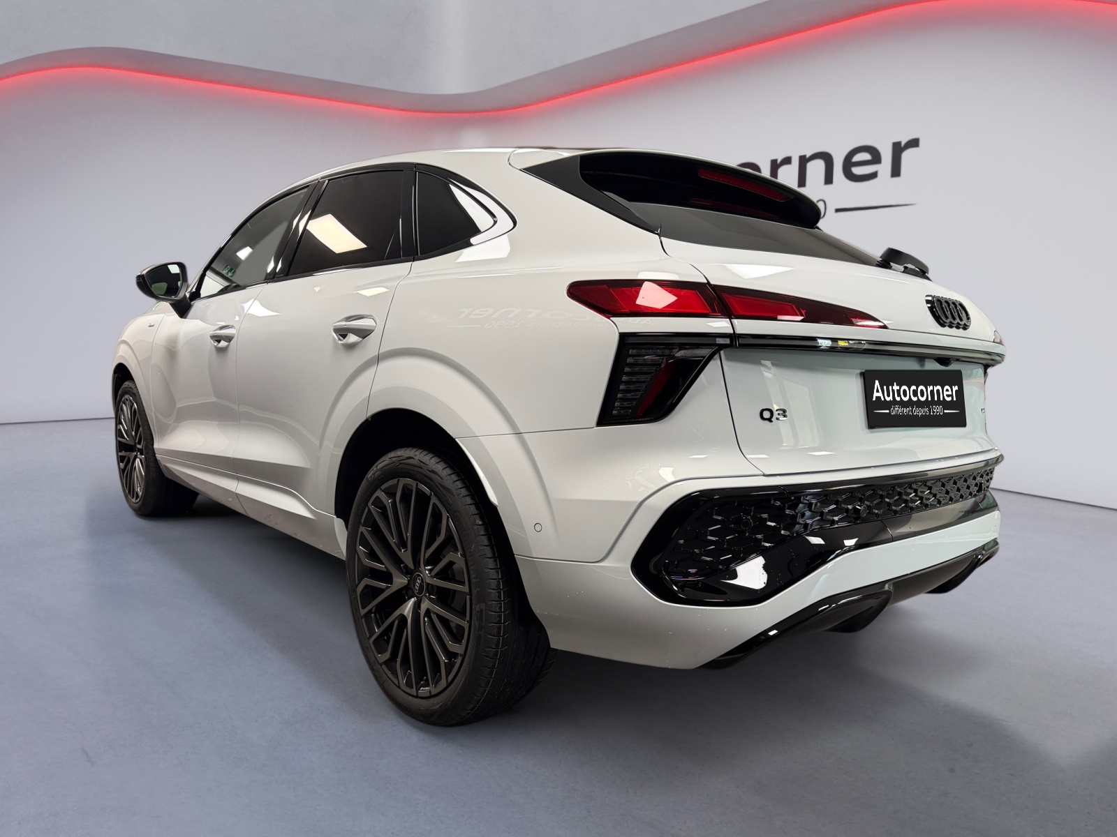 AUDI Q3 Sportback TFSI quattro 150 kW S tronic-image-2